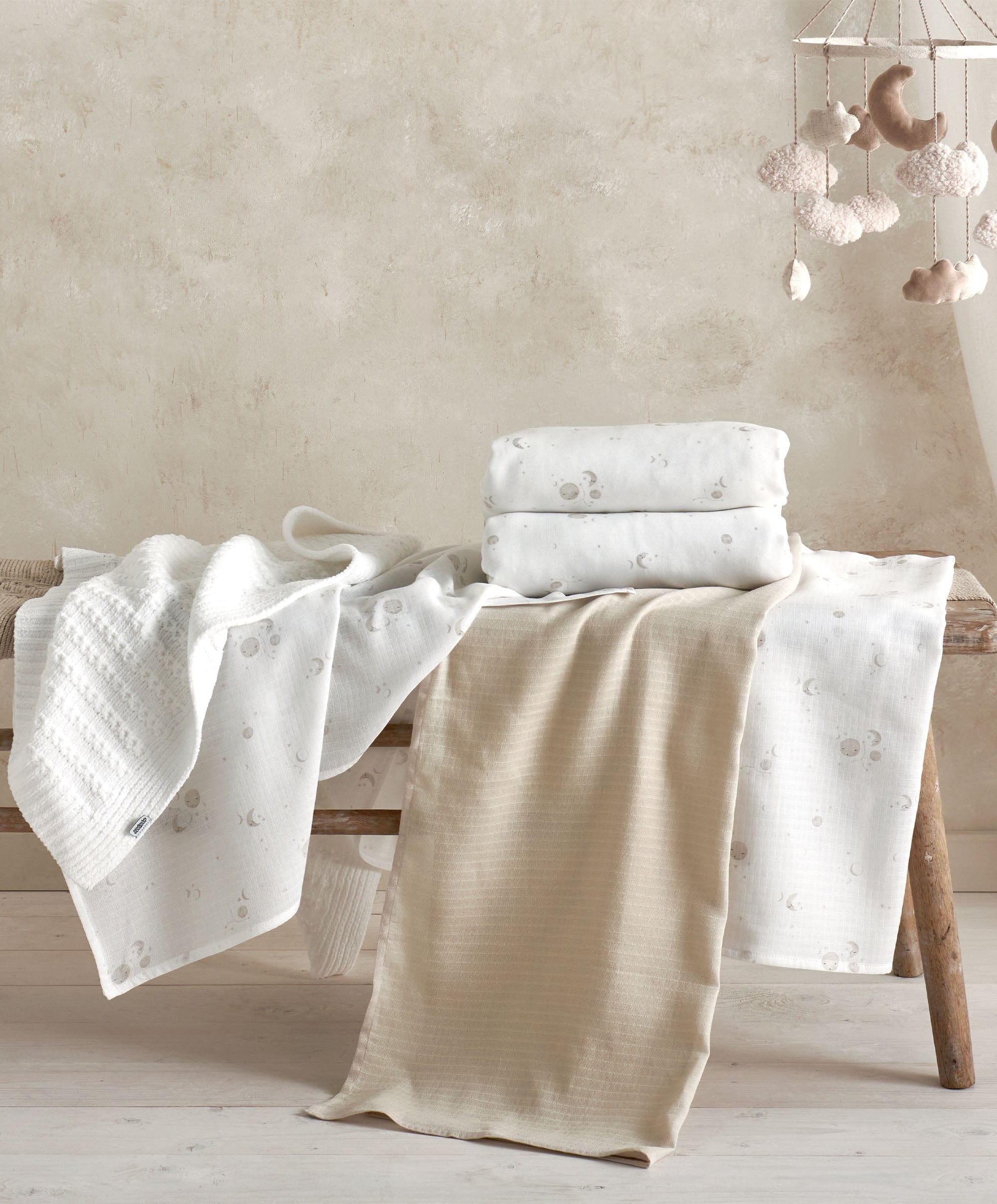 Cotbed Fitted Sheets (2 pack) - Cosmic Sky - Image 2