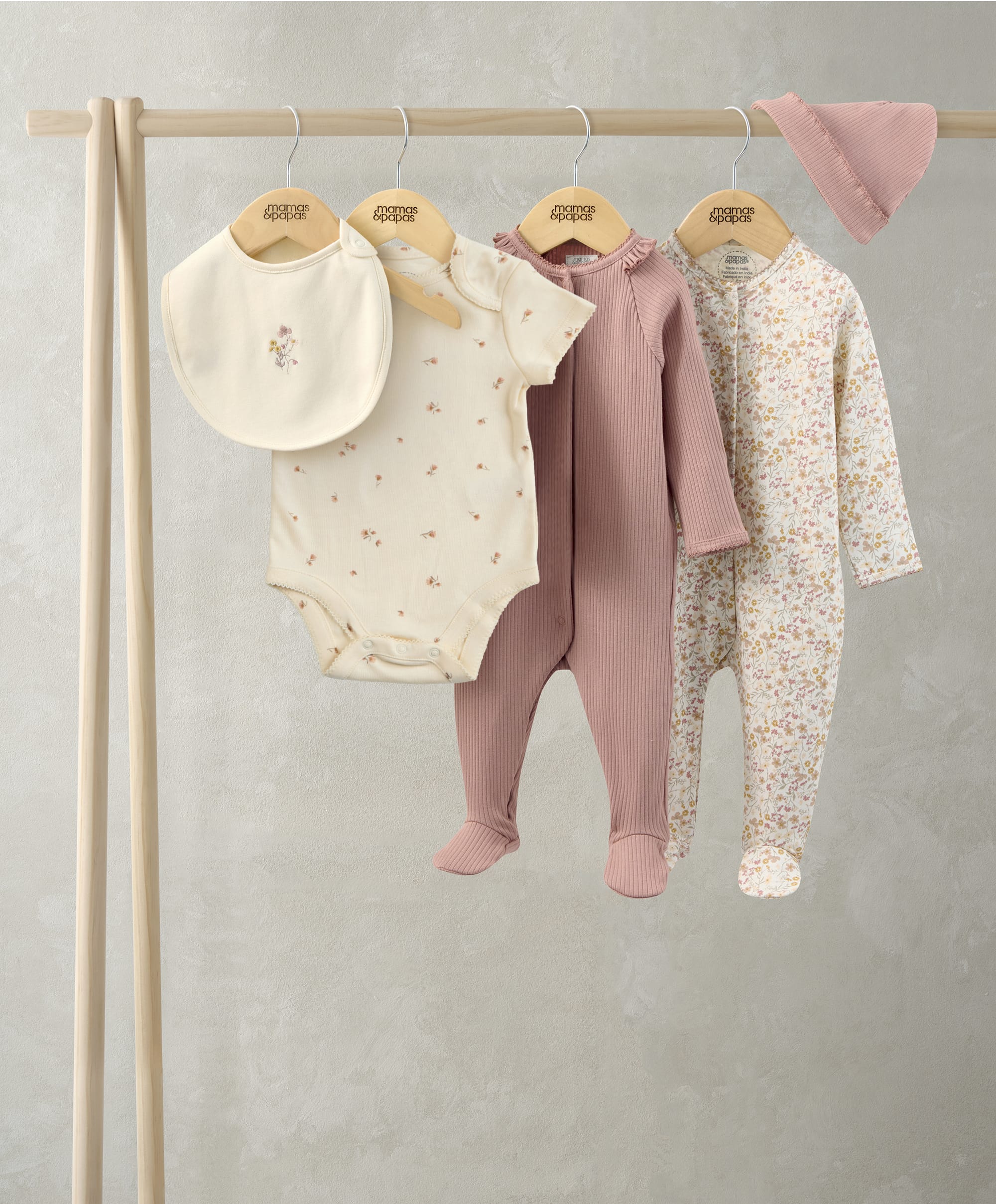 Welcome to the World Floral Baby Clothes 5 Piece Set