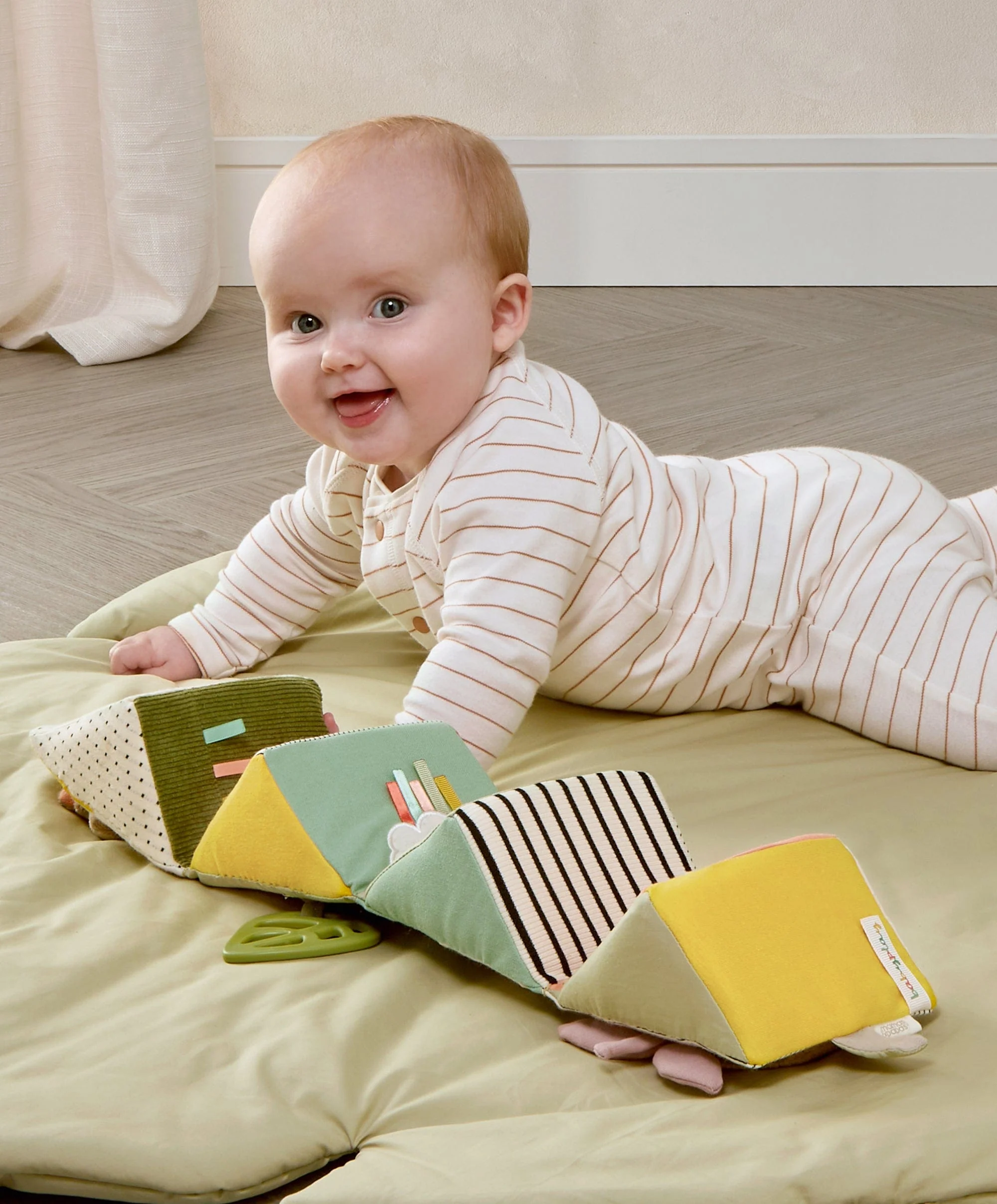 Babyplay Folding Activity Cube Toy - Image 3