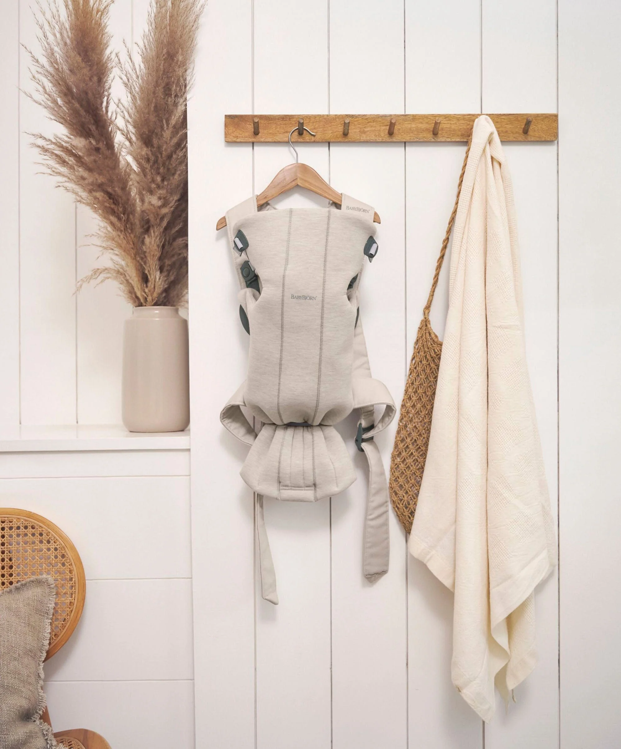 BabyBjörn Baby Carrier Mini - Light Beige - Image 2