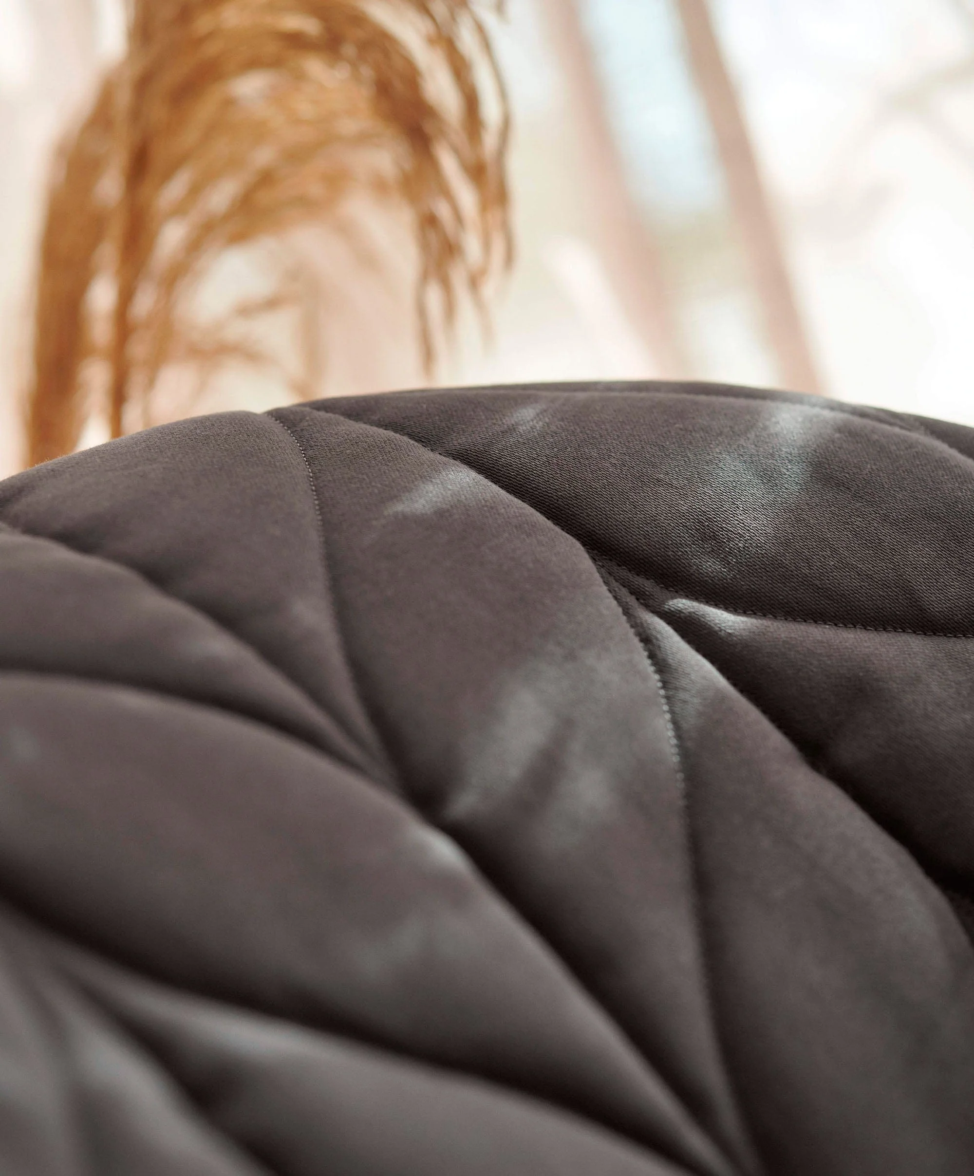 BabyBjörn Baby Bouncer Bliss Woven Petal Quilt - Anthracite - Image 5