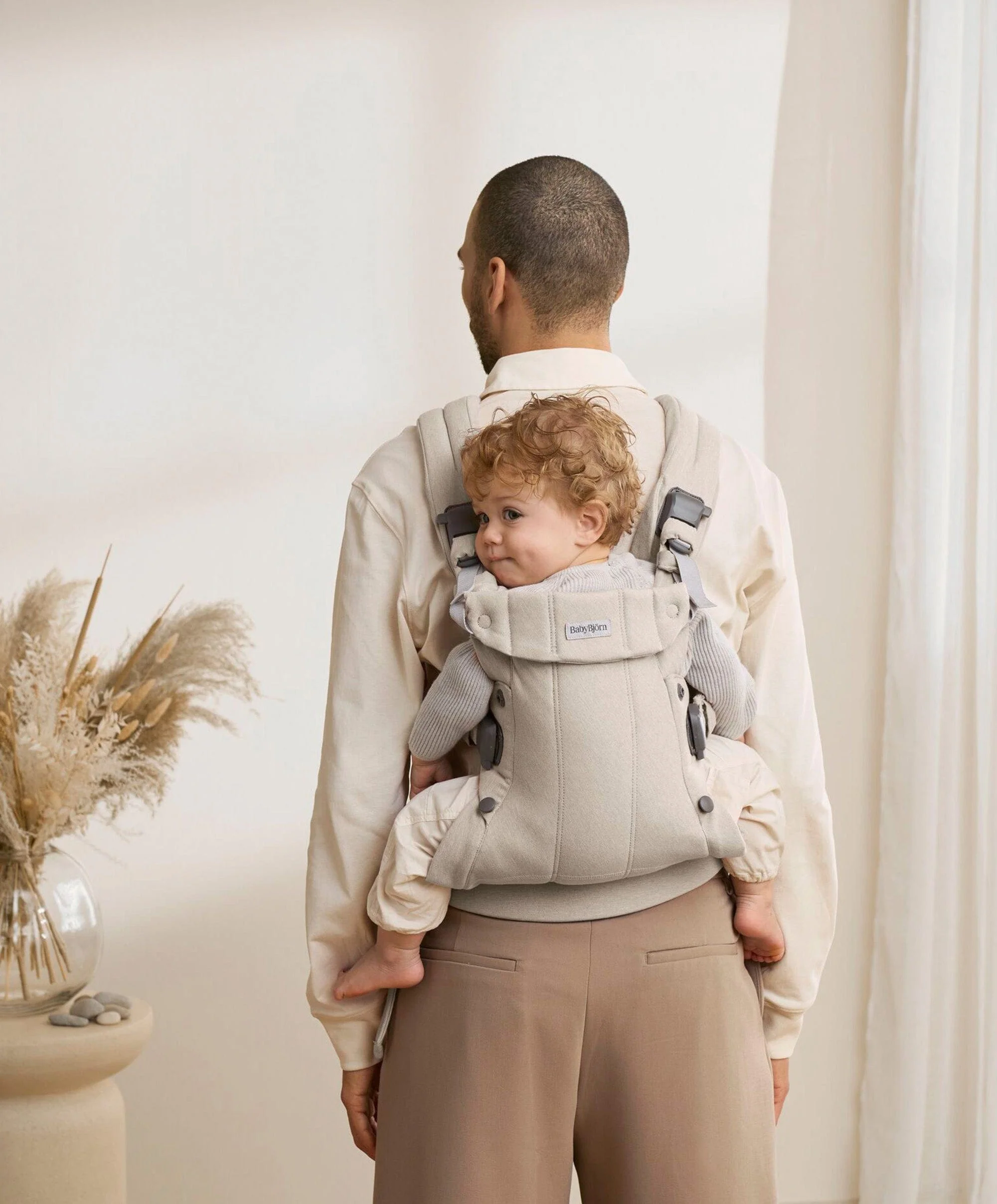 BabyBjörn Baby Carrier Harmony - Light Beige - Image 3