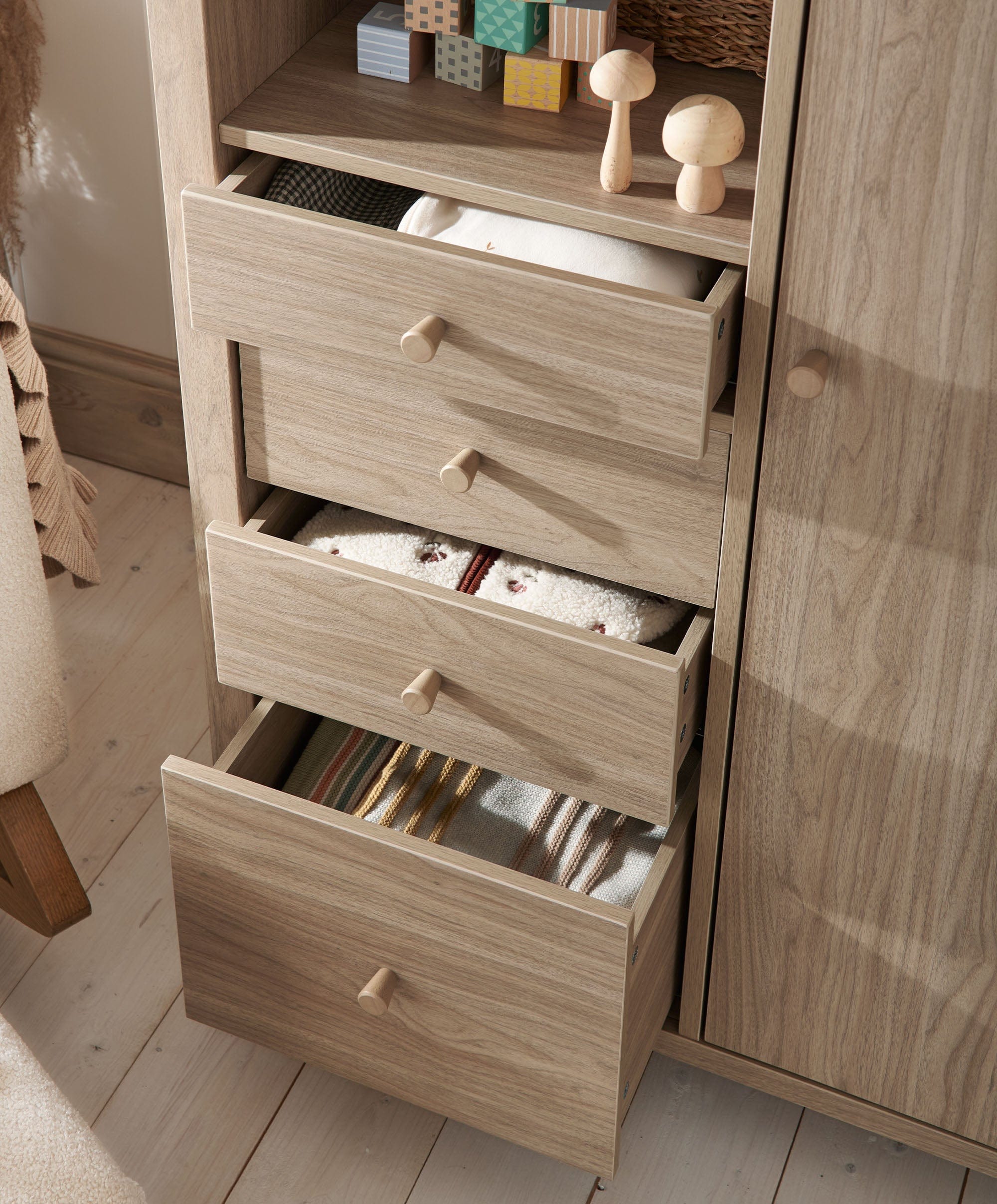 Barton Wardrobe - Oak - Image 3