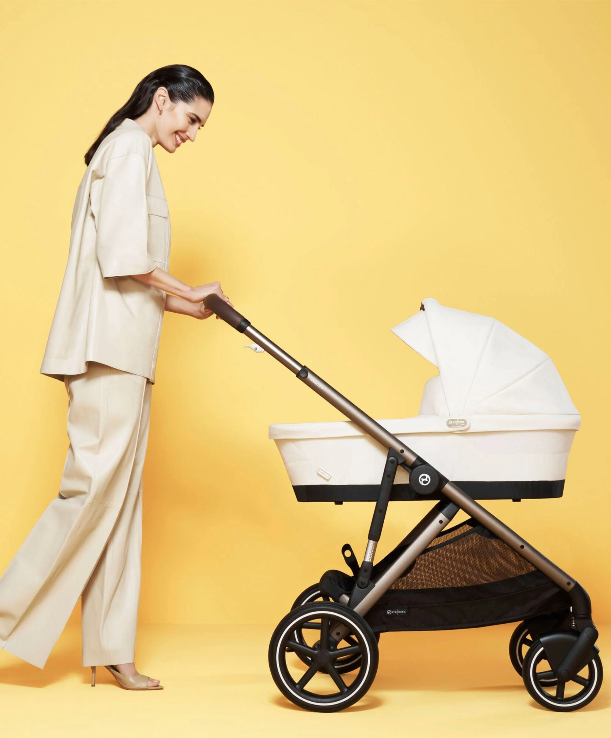 Cybex Gazelle S Pushchair Bundle (5 Piece) - Almond Beige - Image 11
