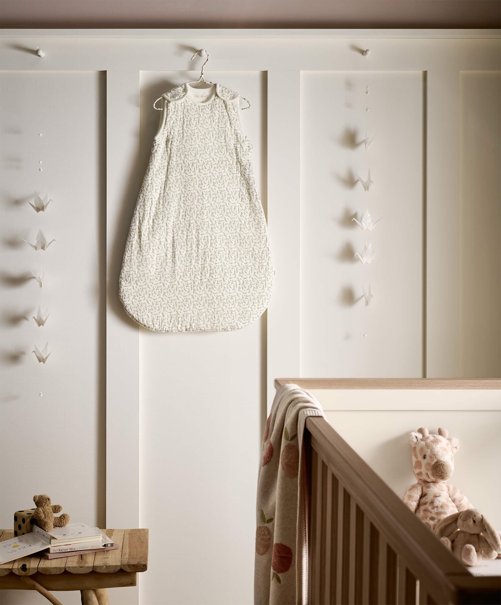 Dreampod Sleep Bag 0-6 Months (2.5 Tog) - Leaf - Image 6