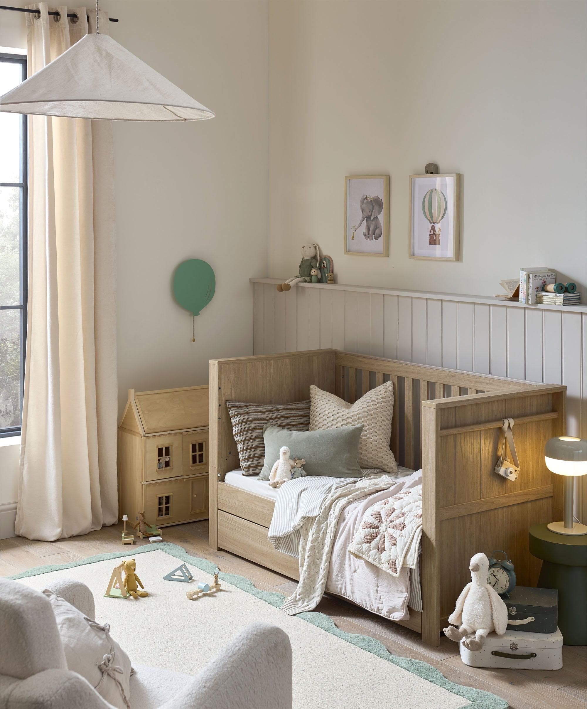 Franklin Nursery Bundle with Lua Bedside Crib (6 Piece) – Natural Oak - Image 4