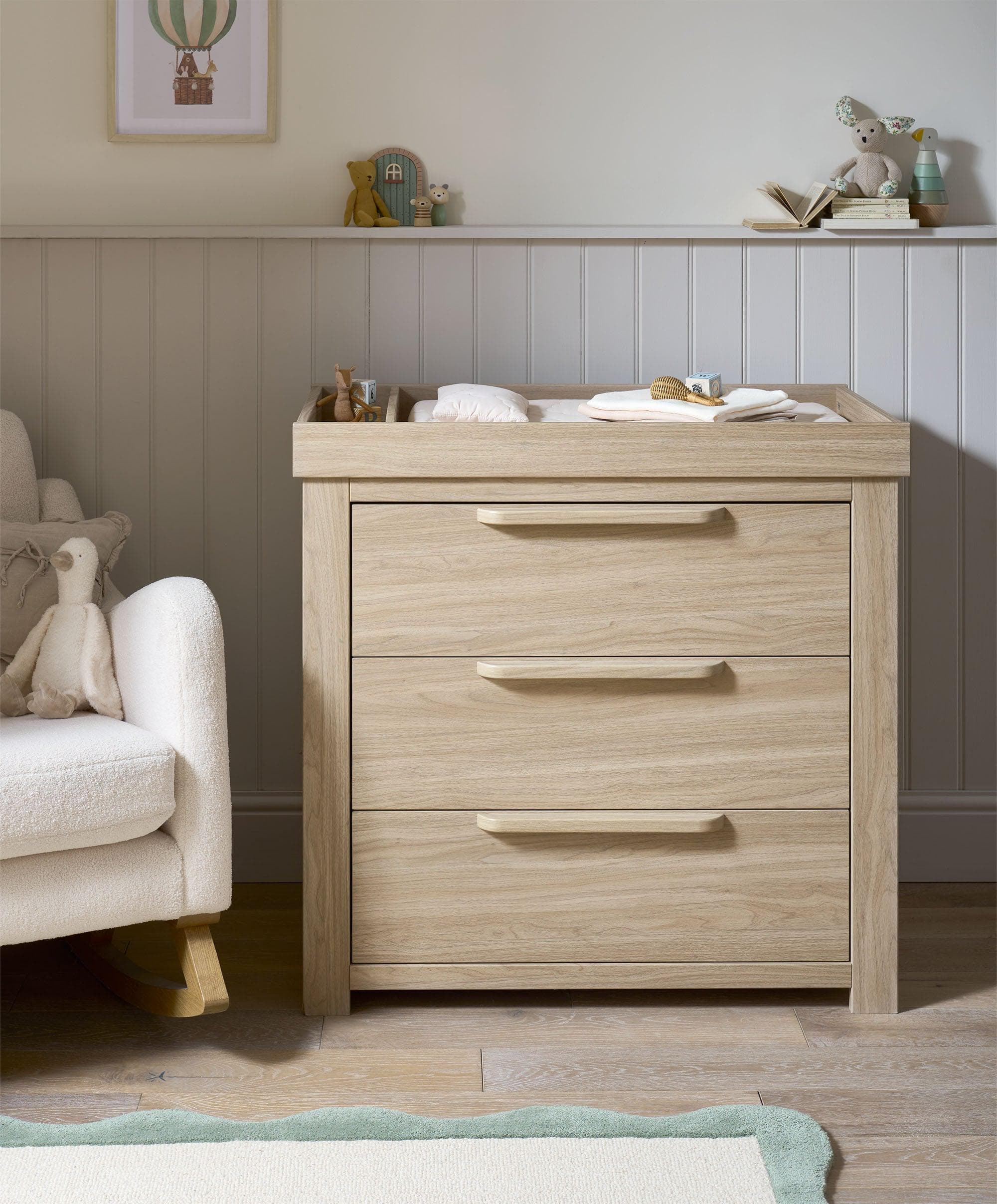 Franklin Nursery Bundle with Lua Bedside Crib (6 Piece) – Natural Oak - Image 5