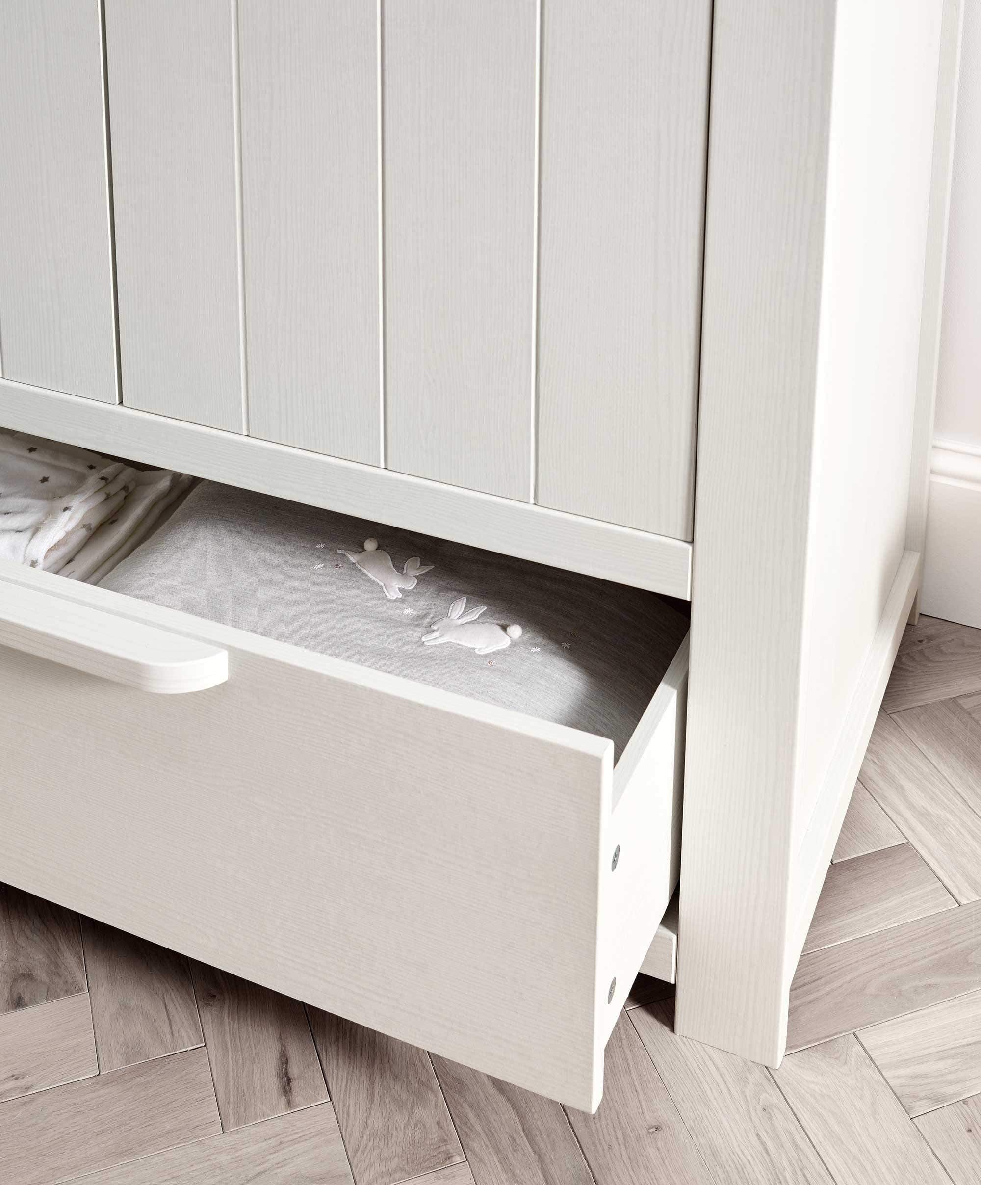Franklin Nursery Wardrobe - White Wash - Image 4
