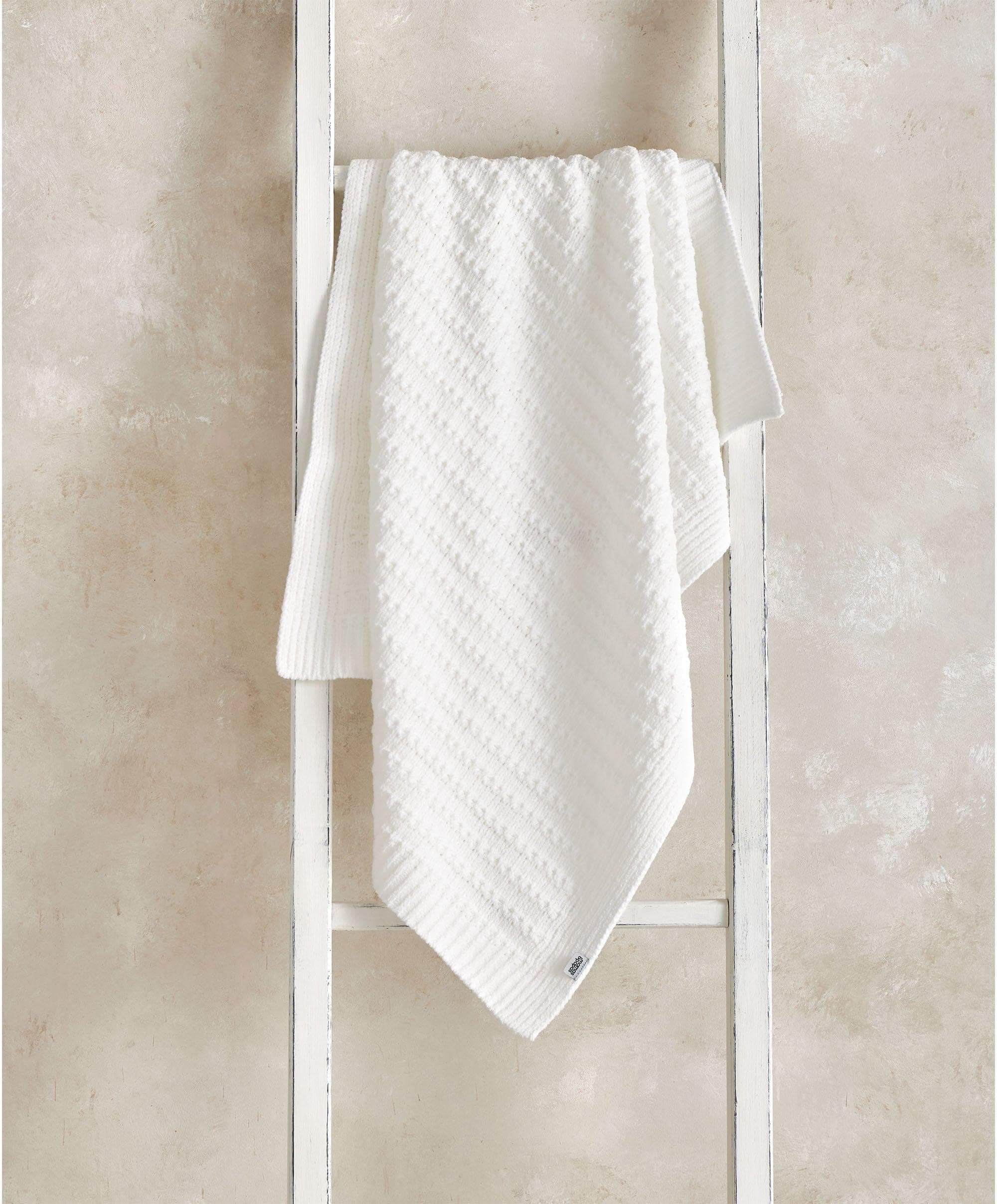 White Welcome to the World Gift Box - 0-3m - Image 3