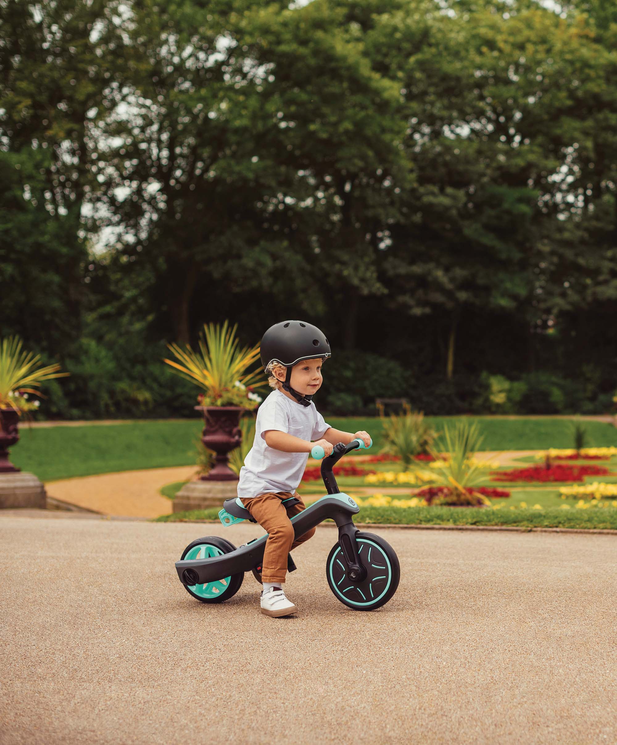 Globber Explorer 4 in 1 Trike - Mint Green - Image 15