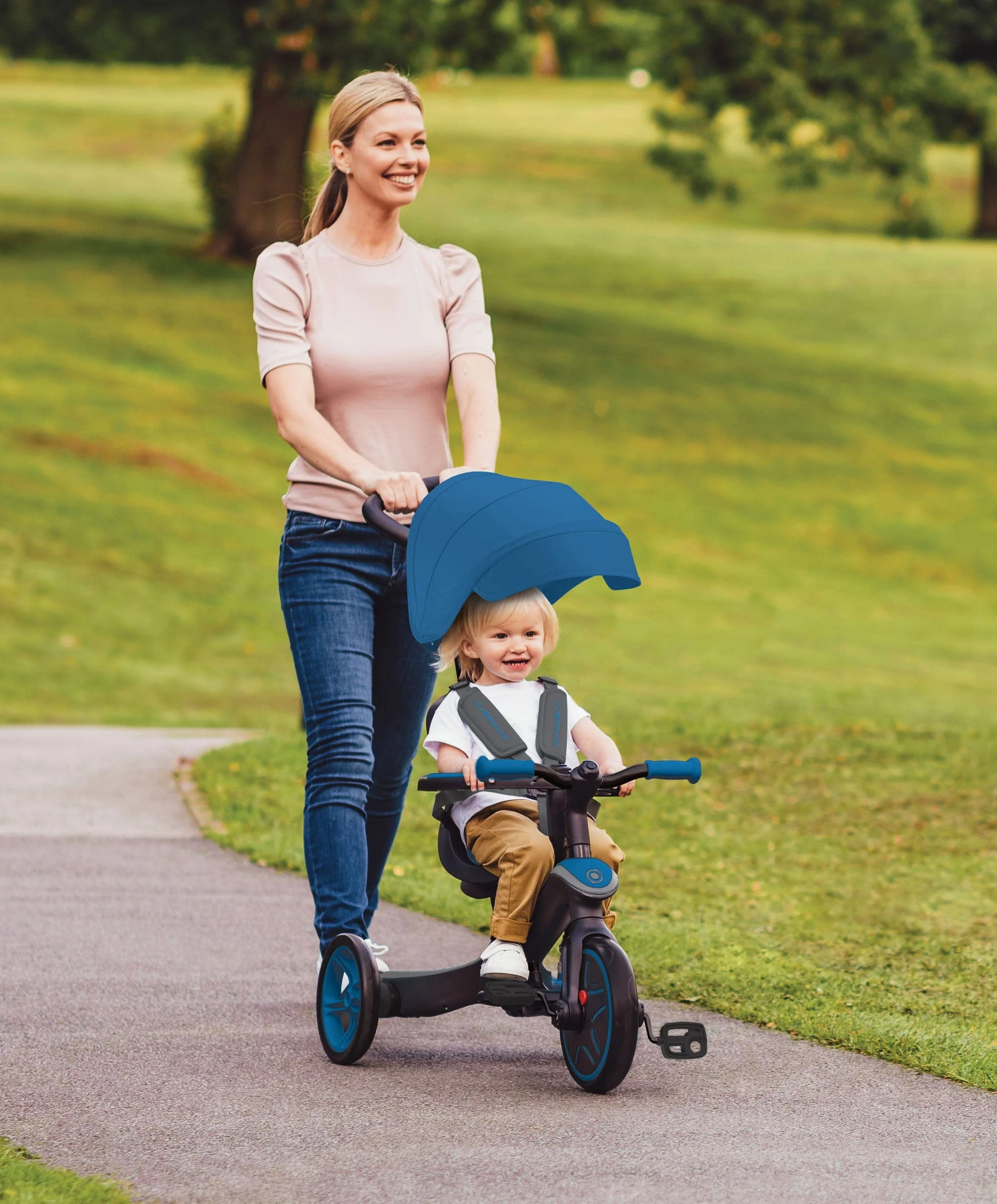 Globber Explorer Trike 4 in 1 – Royal Blue - Image 2