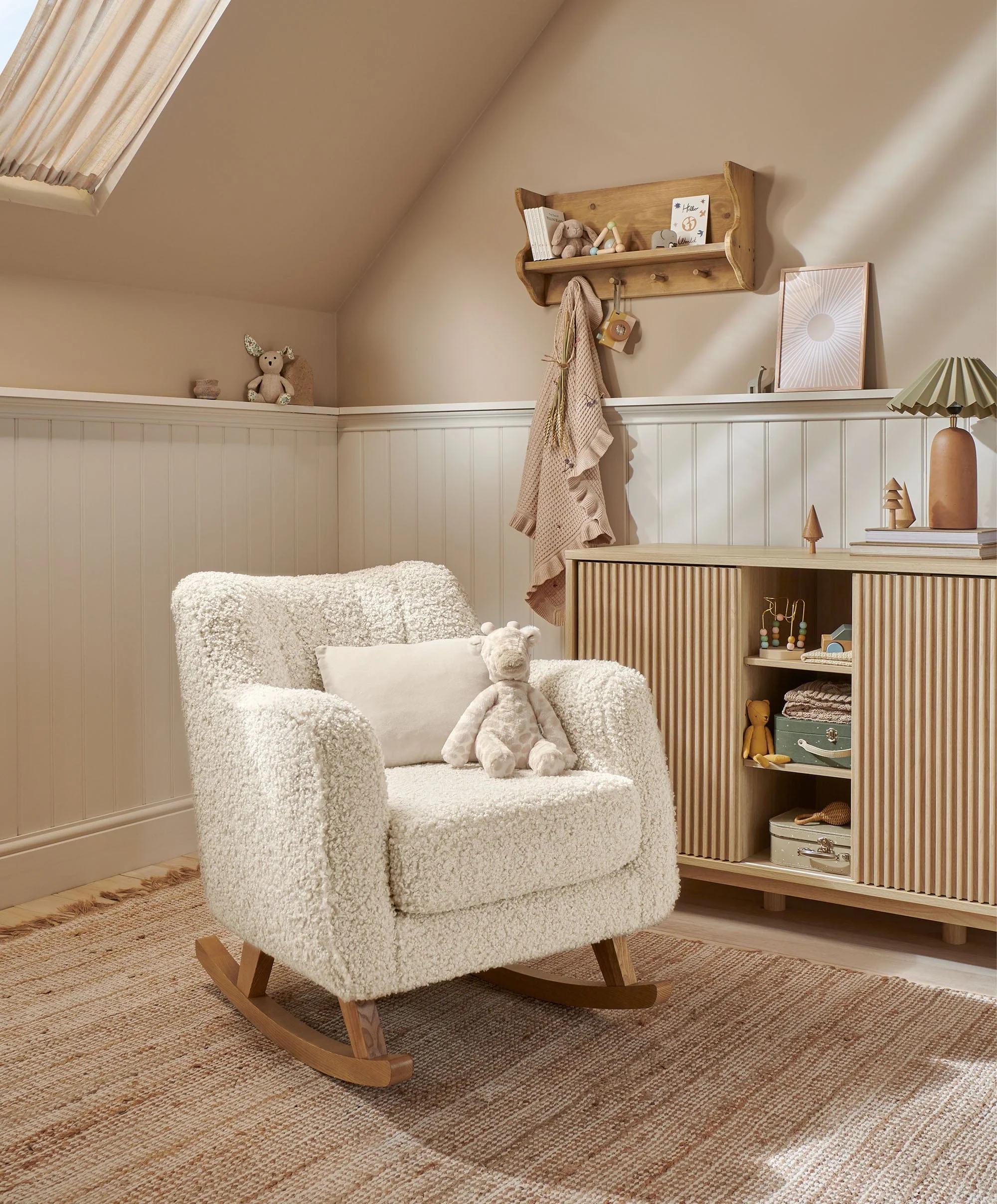 Hilston Nursing Chair - Snow Teddy