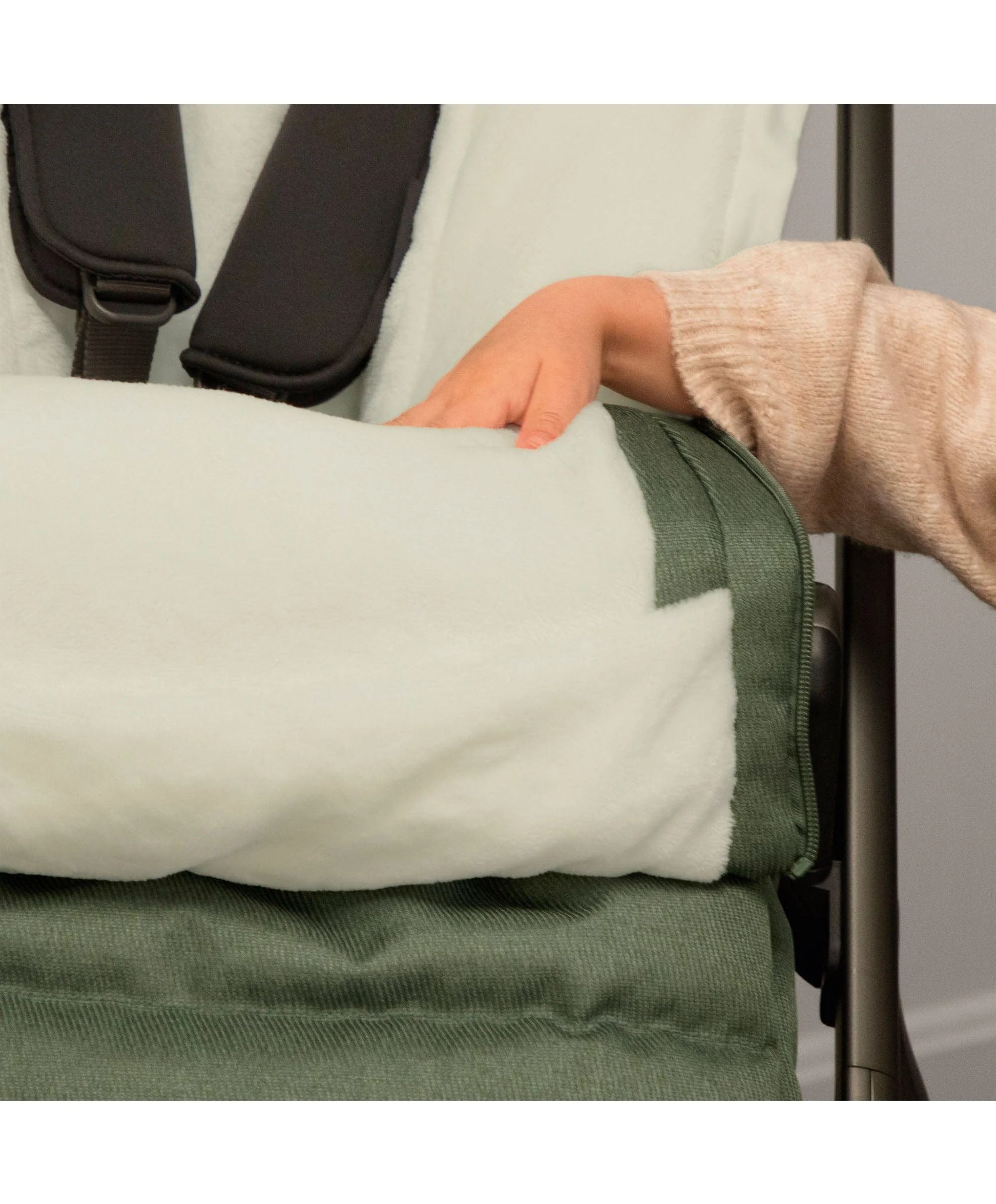 UPPAbaby CozyGanoosh Footmuff – Evelyn - Image 7