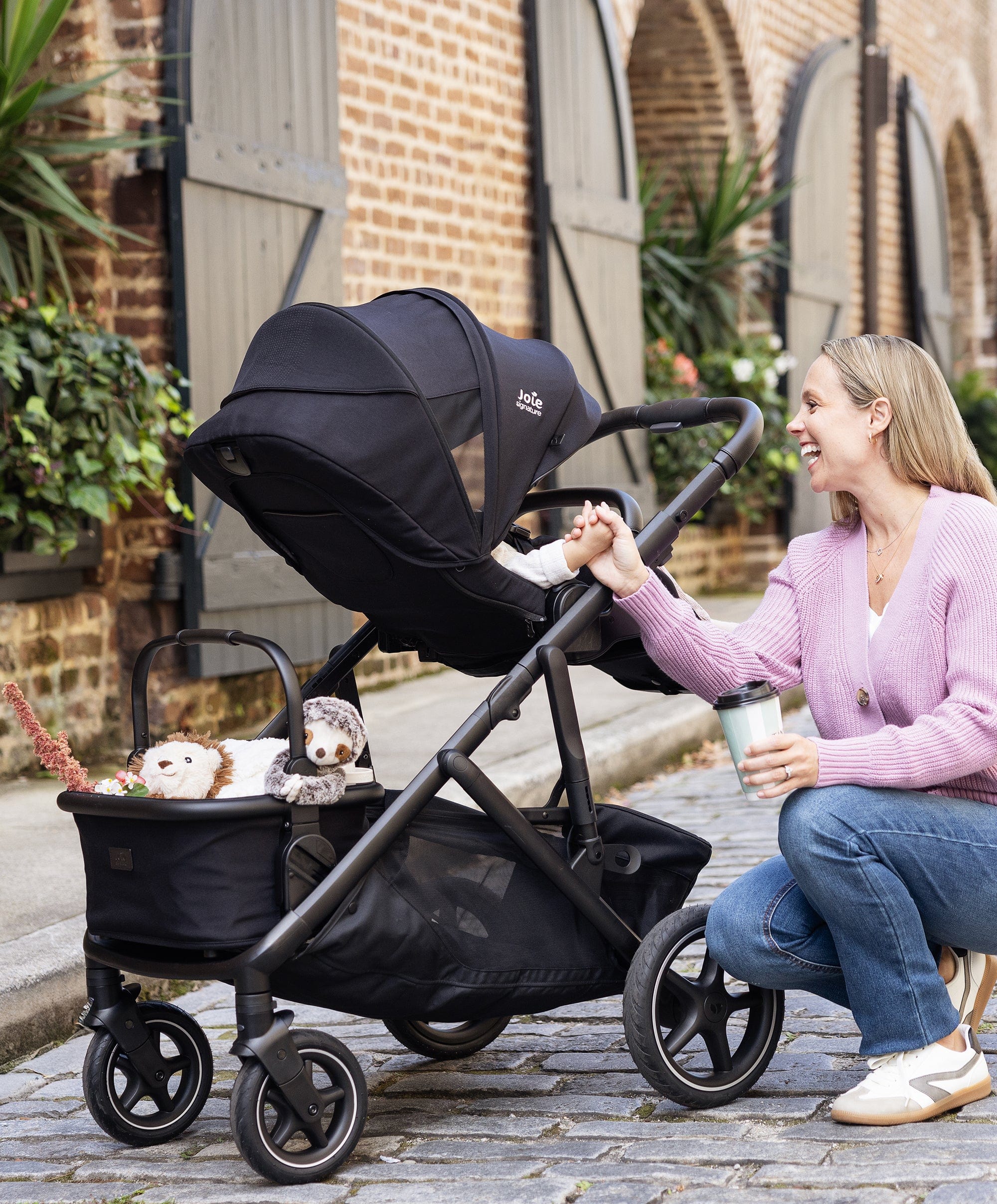 Joie Versiti™ Signature Pram - Eclipse - Image 2