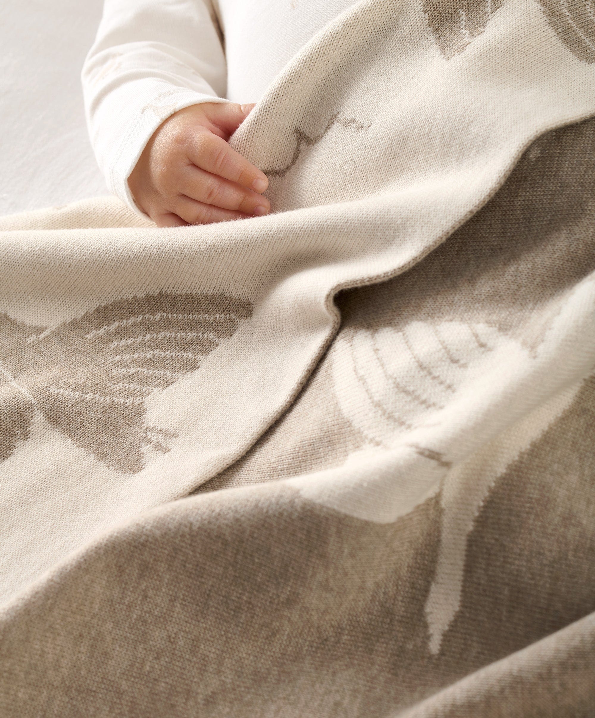 Knitted Blanket - Welcome to the World Duckling - Mocha - Image 2