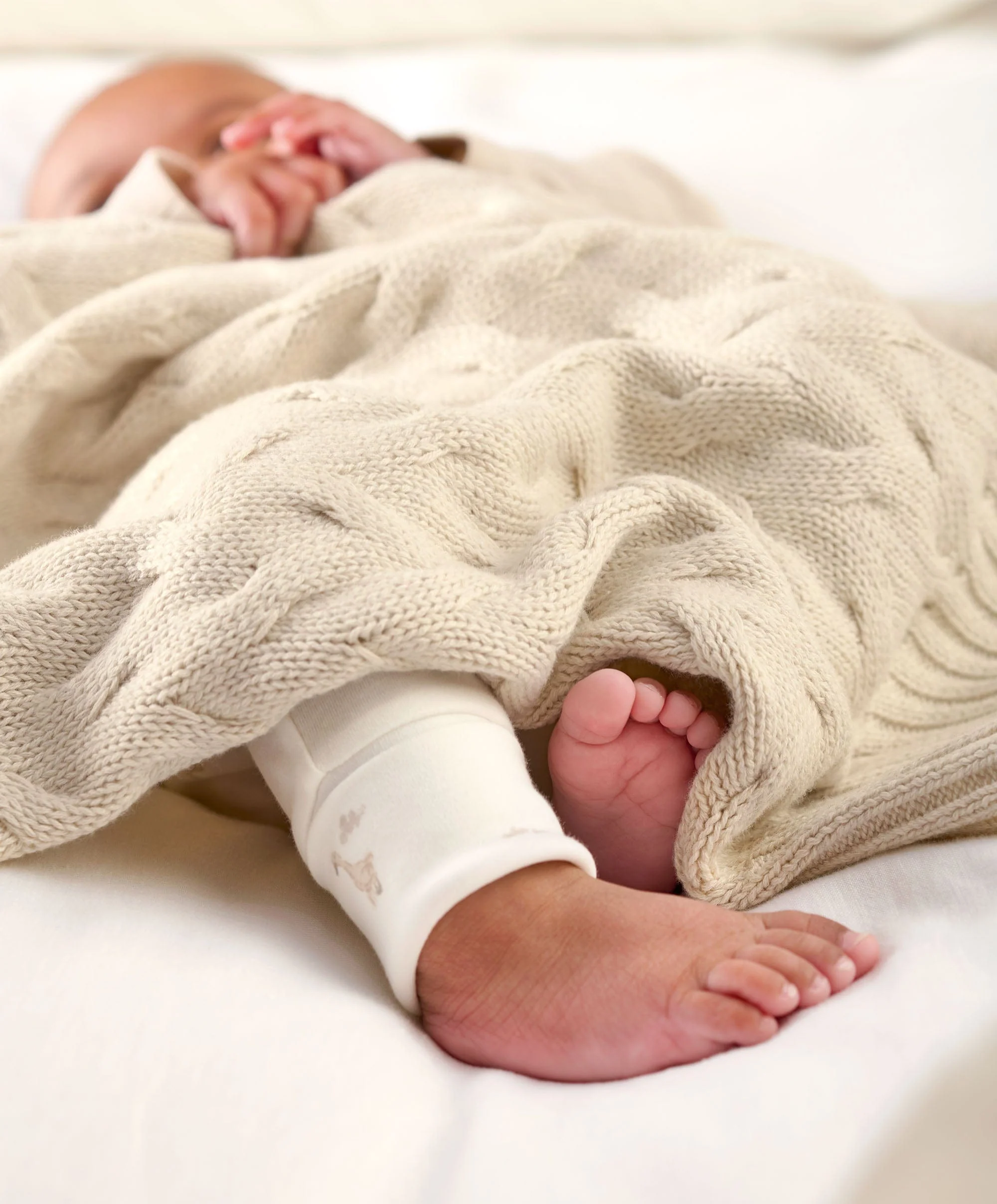 Cable Knit Blanket - Welcome to the World Duckling - Cream - Image 3