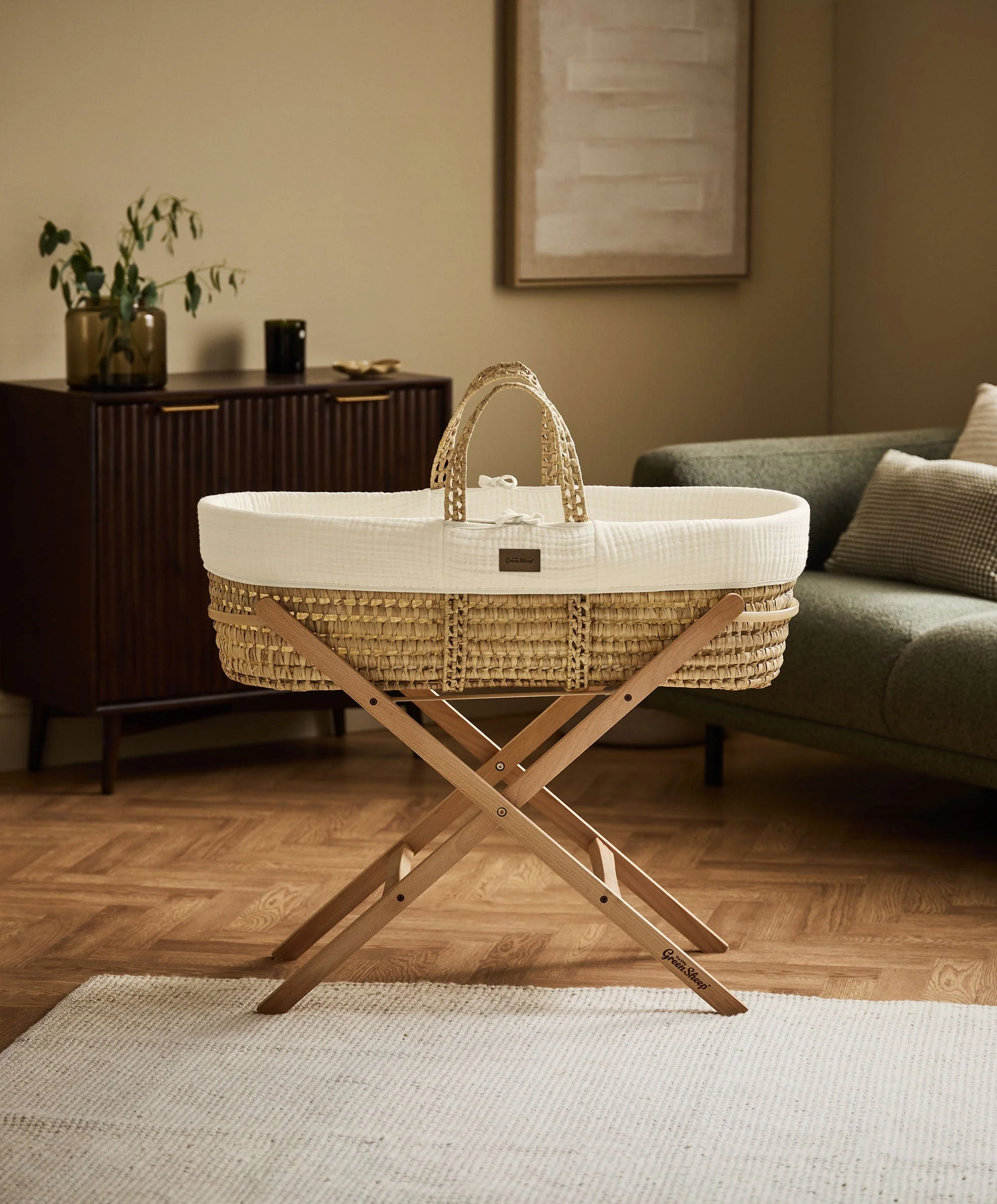 Little Green Sheep Muslin Moses Basket & Mattress - Ecru - Image 2