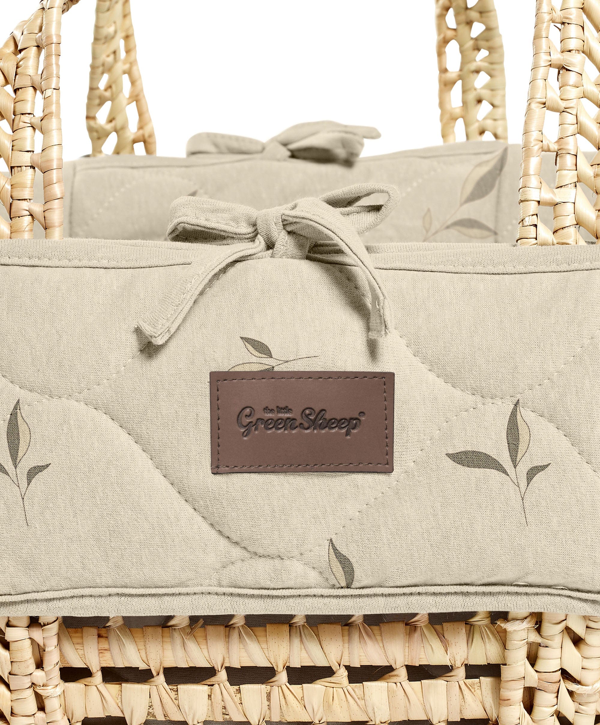 Little Green Sheep Quilted Moses Basket and Mattress - Leaves - Image 4