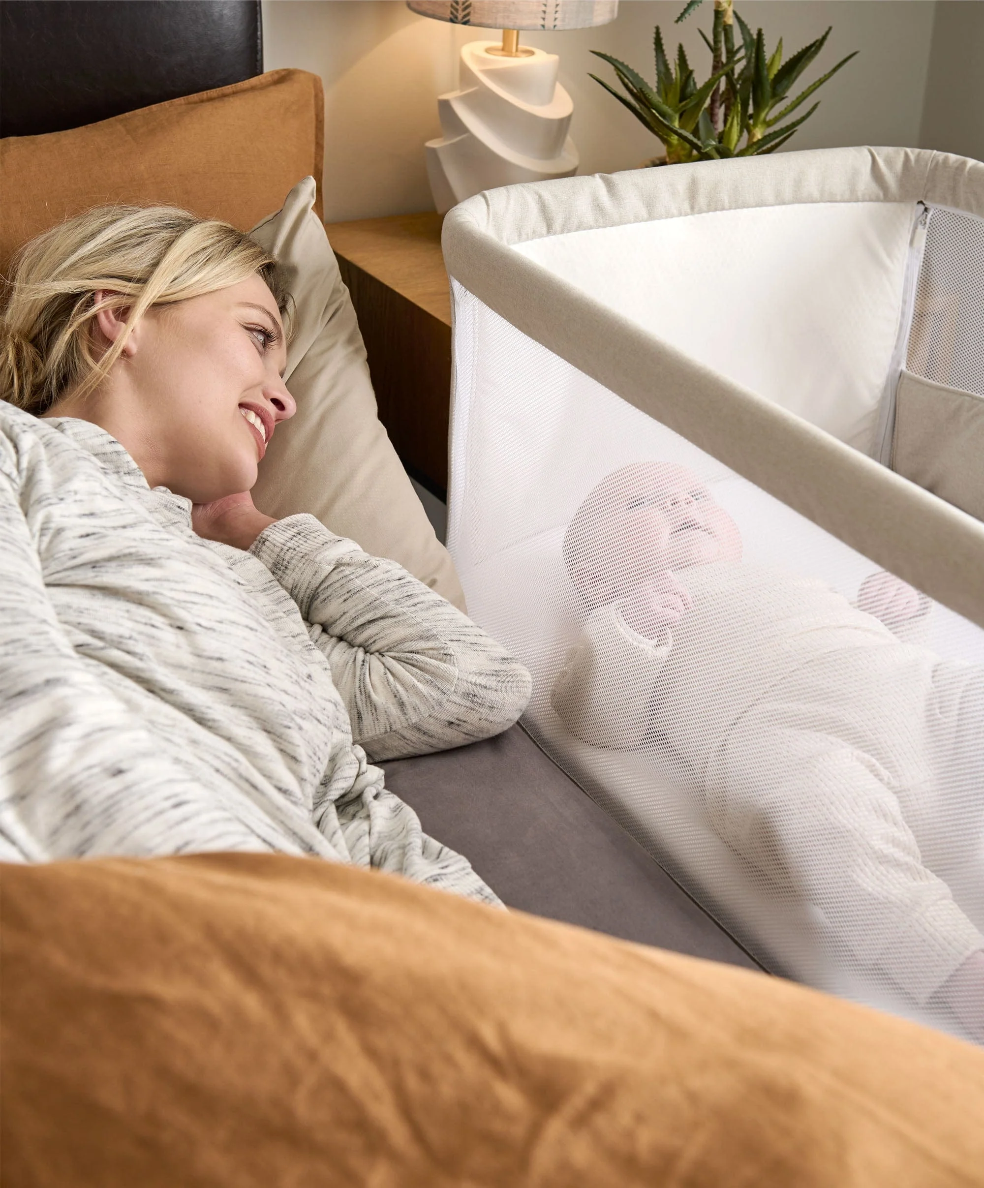Lua Bedside Crib - Fawn - Image 11