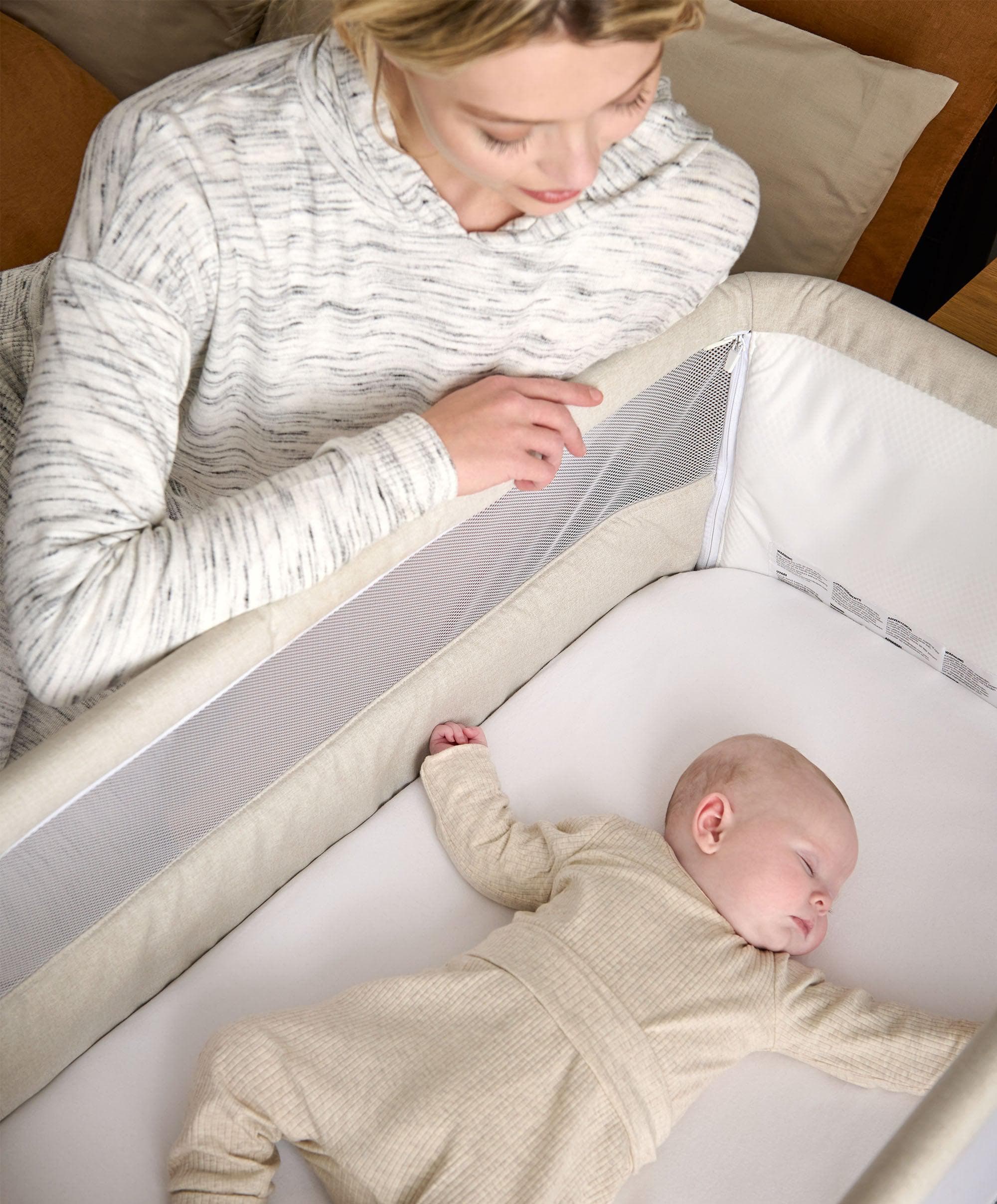 Lua Bedside Crib - Fawn - Image 4