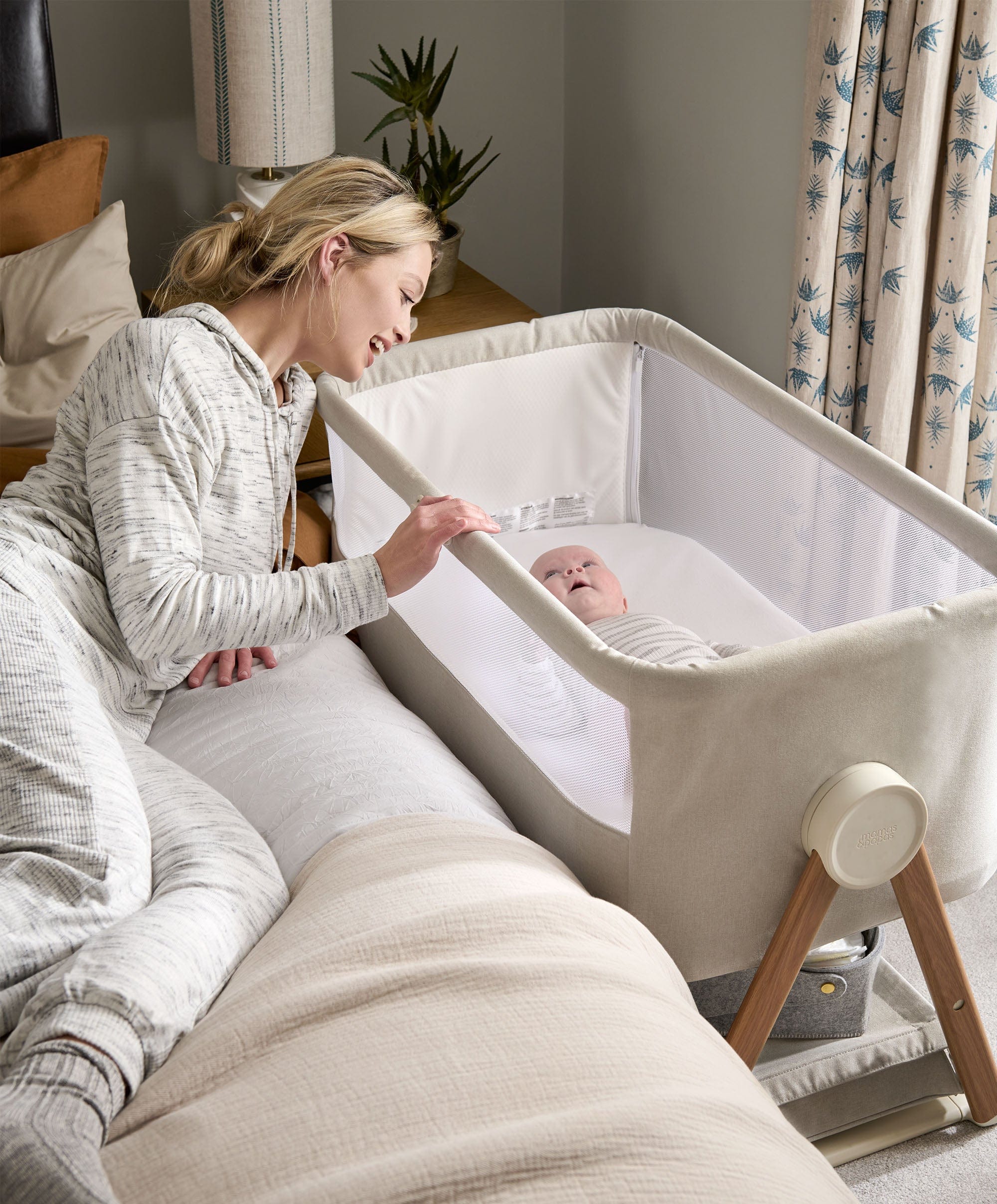 Lua Bedside Crib - Fawn - Image 9