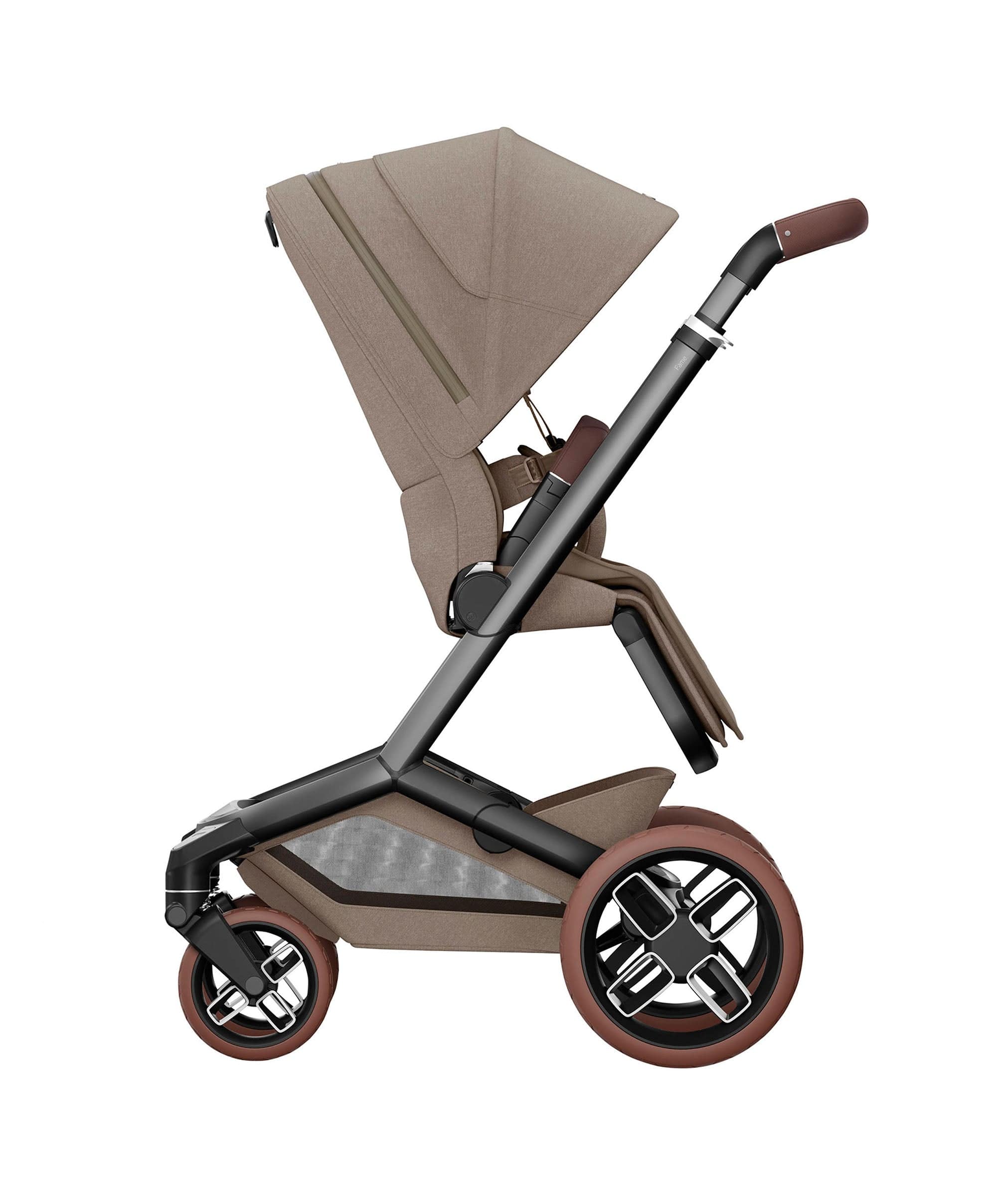 Maxi-Cosi Fame Pushchair Twillic Truffle with Brown Wheels - Image 3