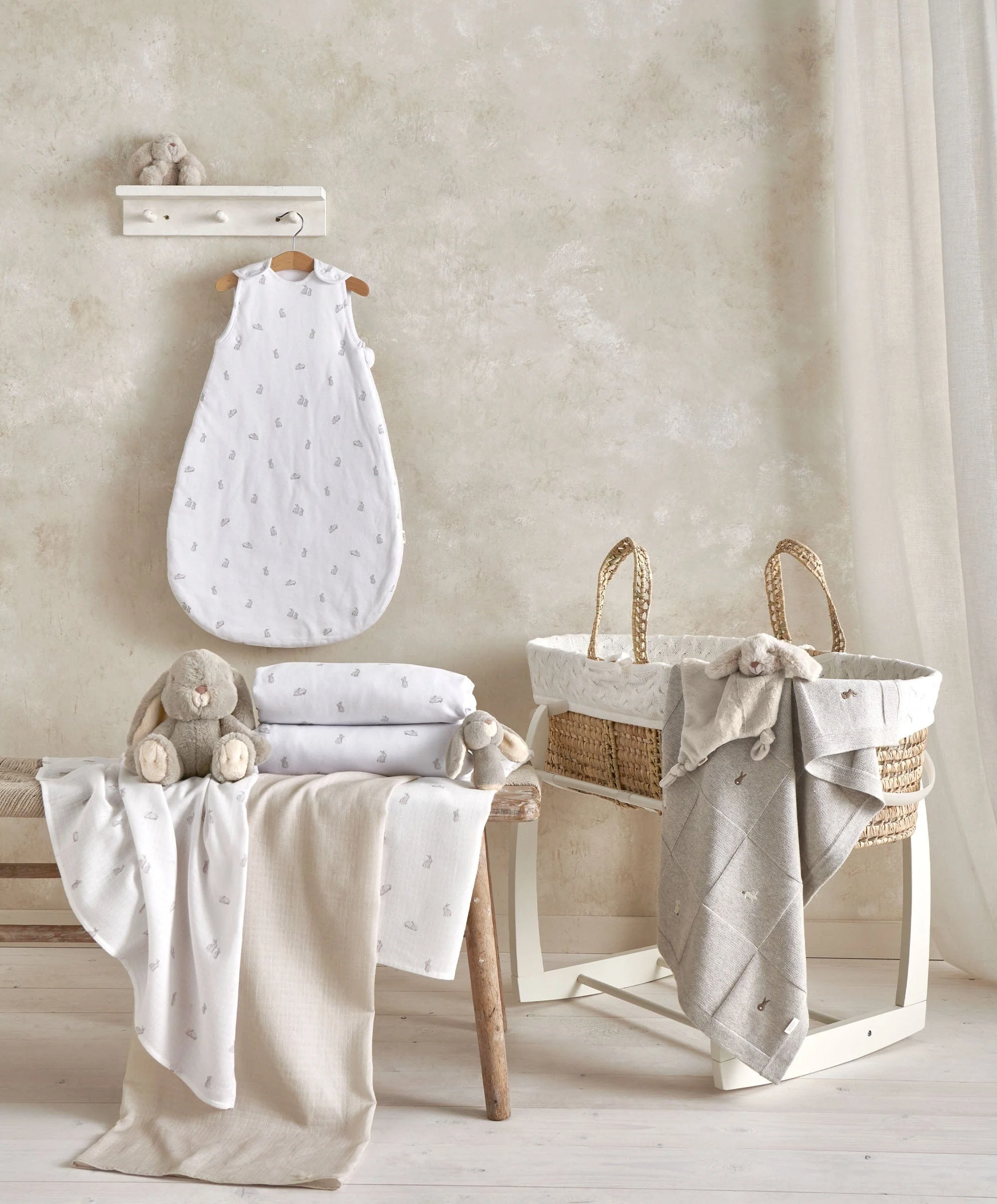 Moses Basket - White Cable Knit - Image 2