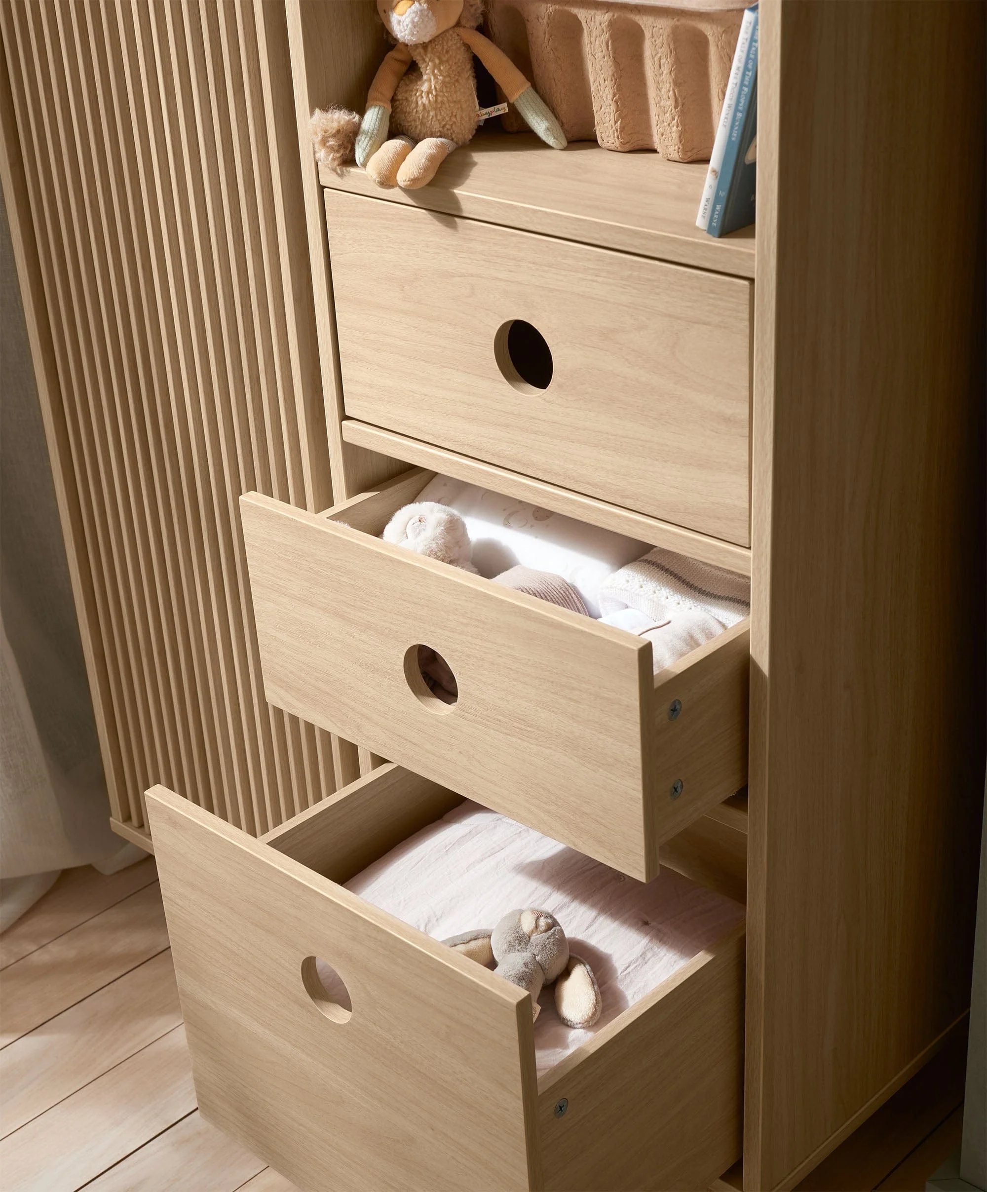 Oska Wardrobe - Oak - Image 3