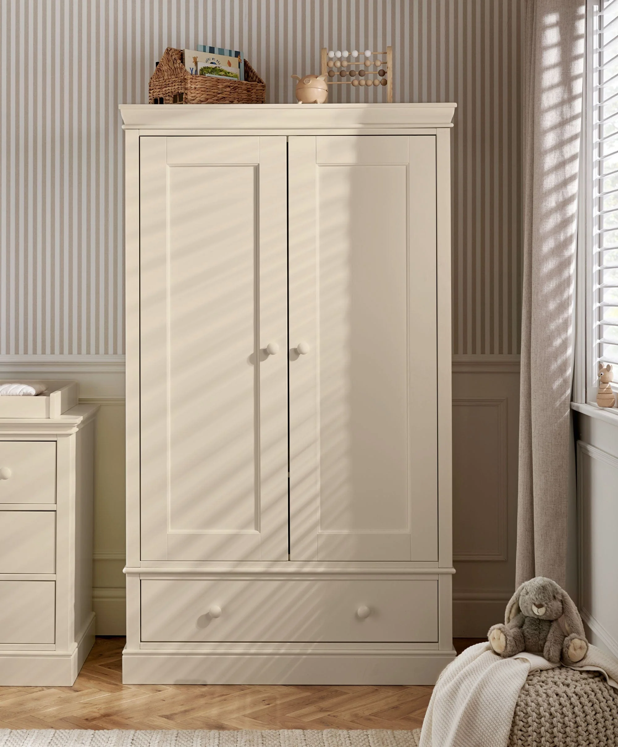 Oxford 3 Piece Cotbed Range with Dresser Changer & Wardrobe - Cashmere - Image 5