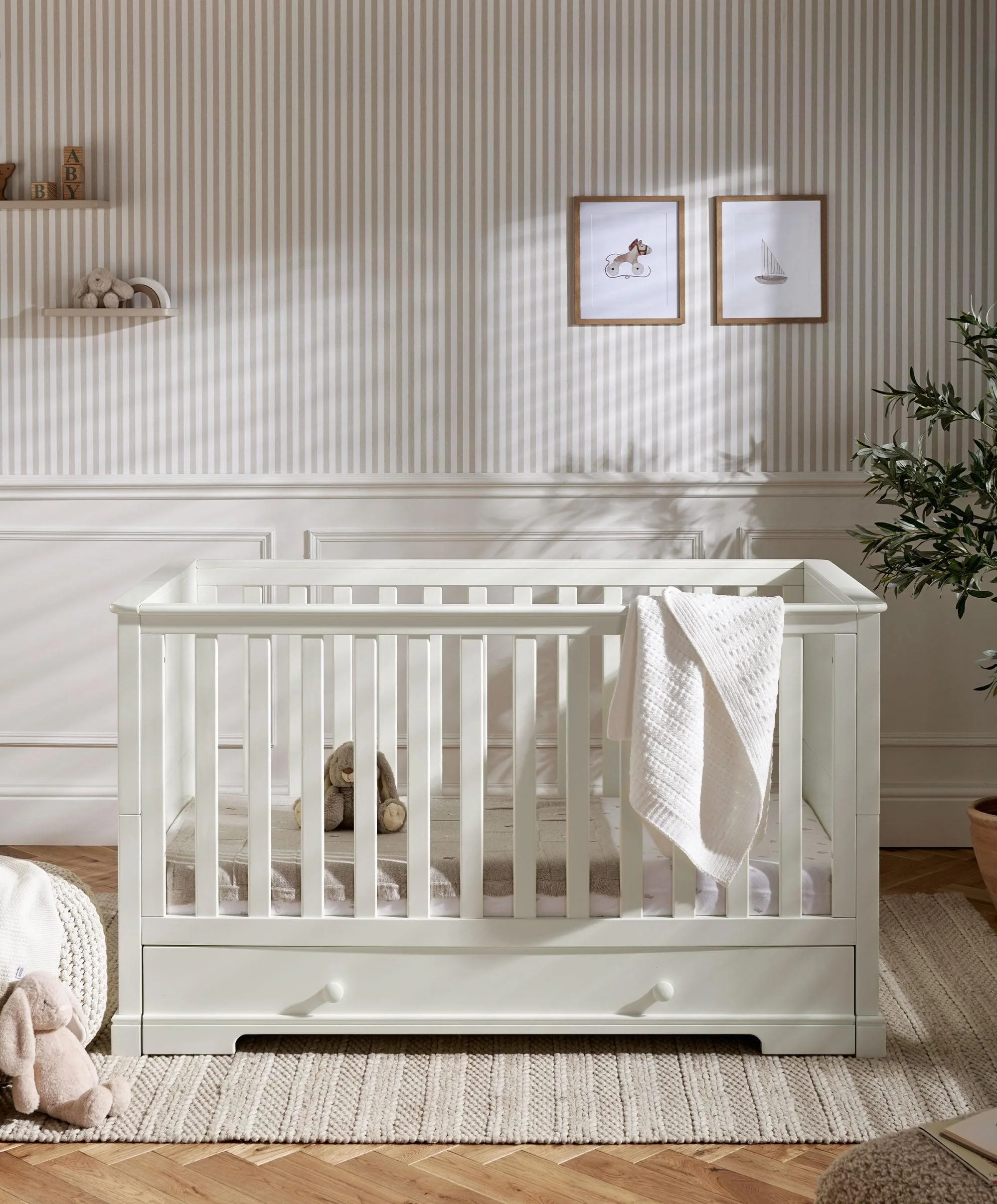 Oxford Nursery Bundle with Lua Bedside Crib (6 Piece) – White - Image 3