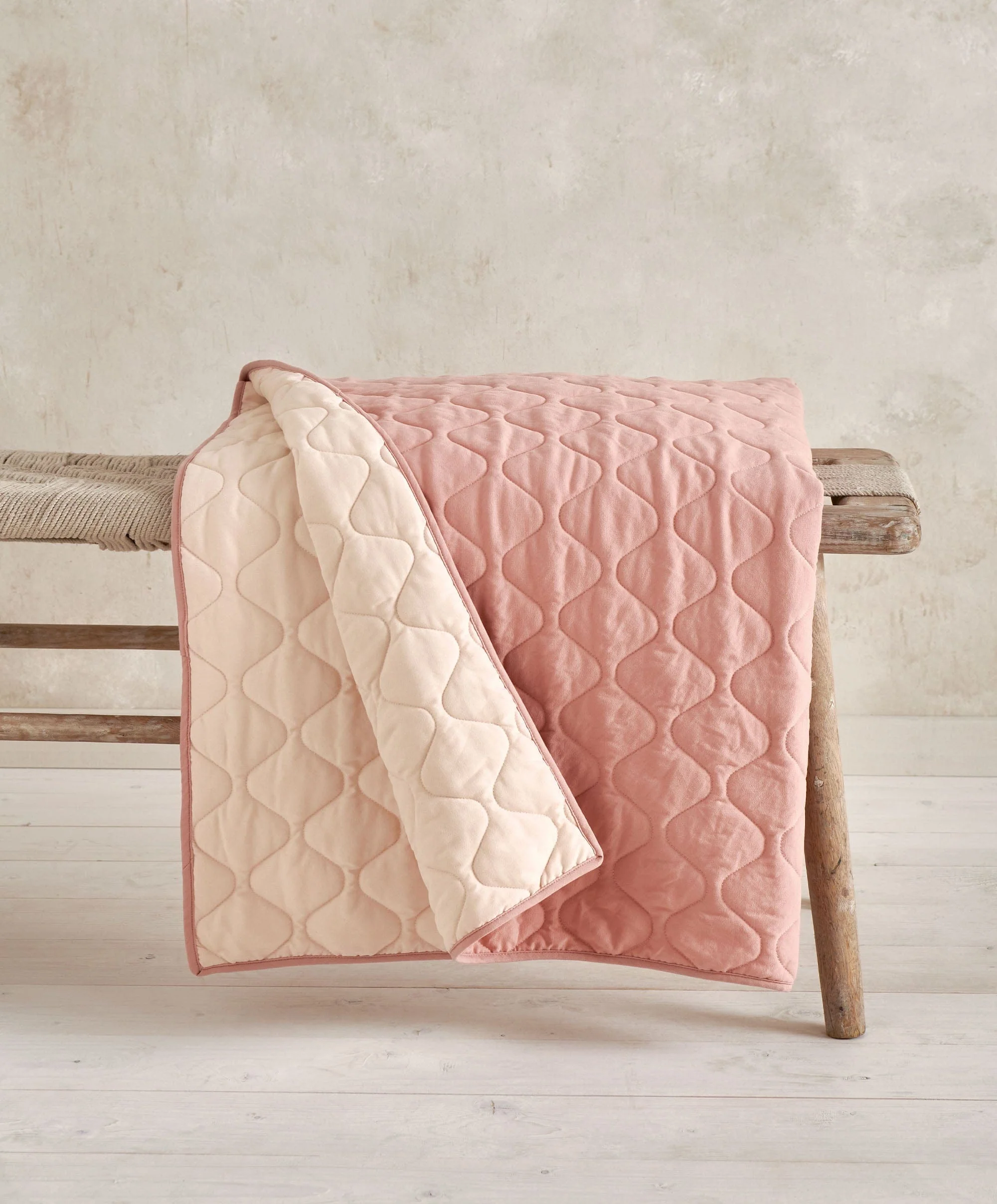 Quilt  - Pink Wave