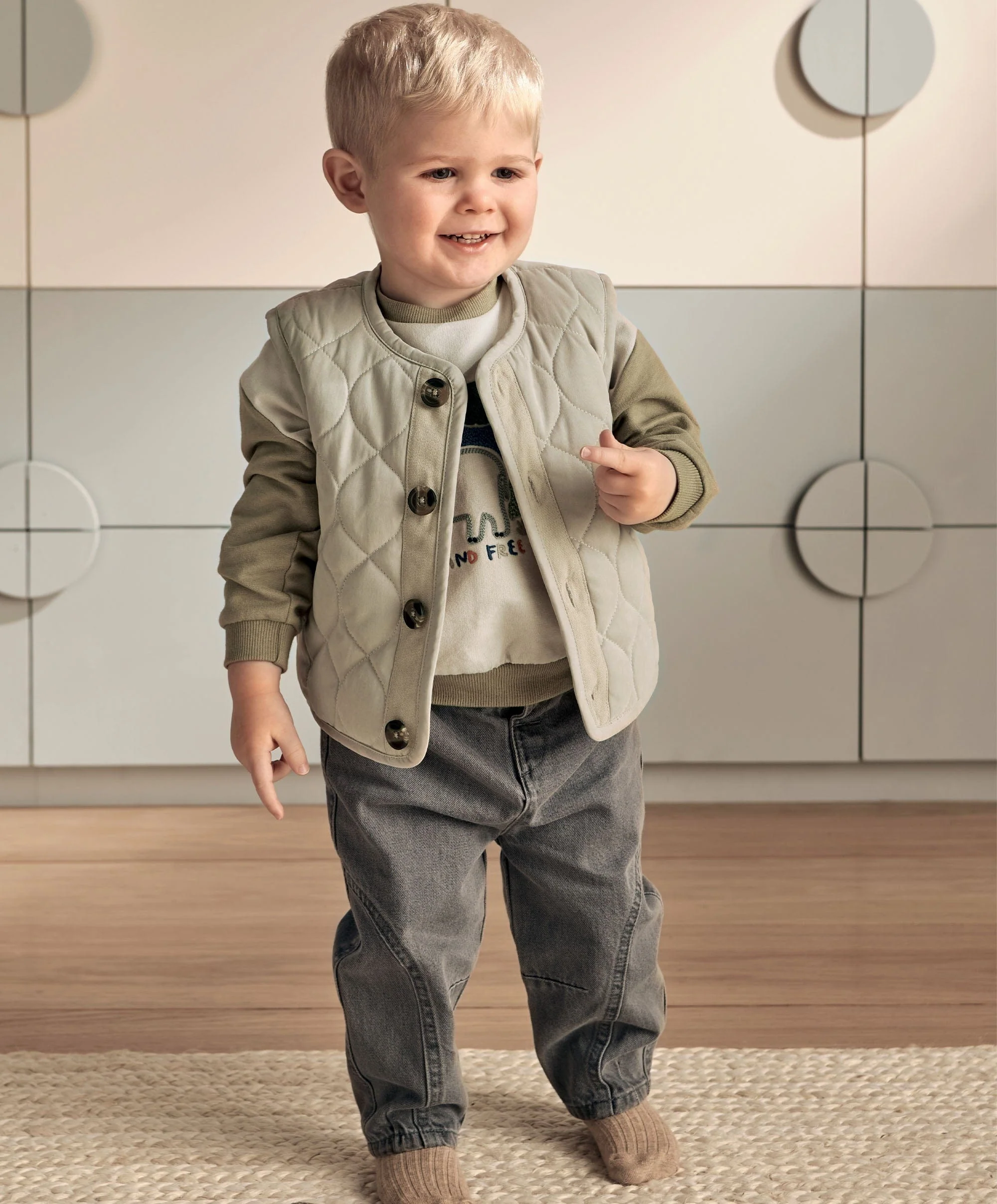 Quilted Gilet - Beige - Image 4
