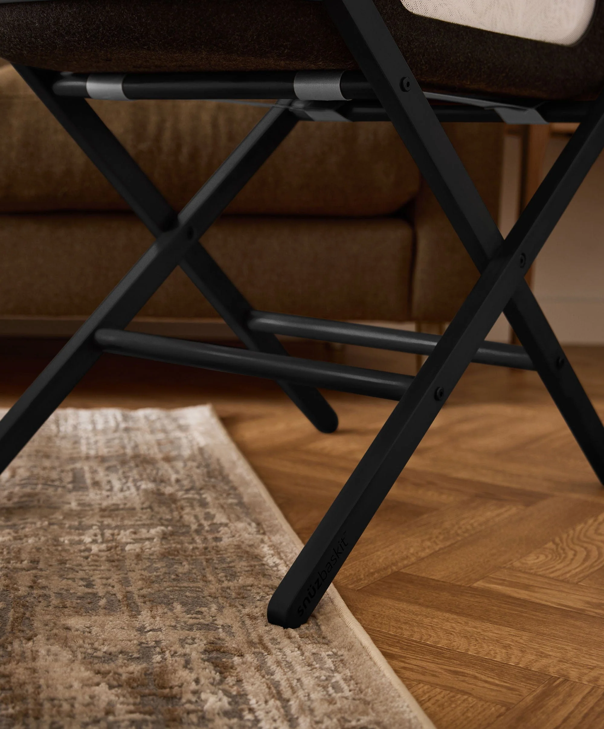 SnuzBaskit Moses Basket & Stand - Graphite - Image 4