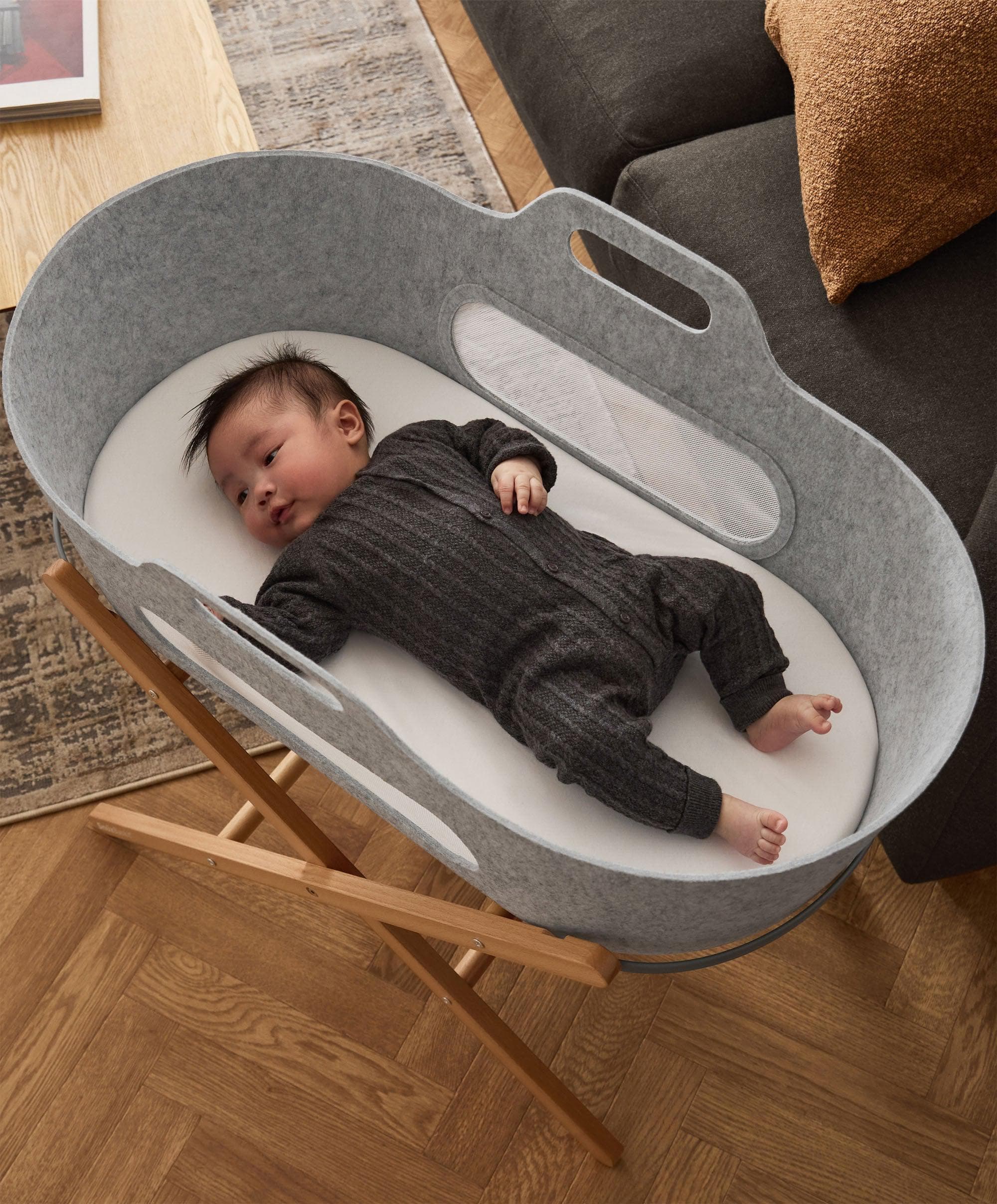 SnuzBaskit Moses Basket & Stand - Light Grey/ Natural - Image 2