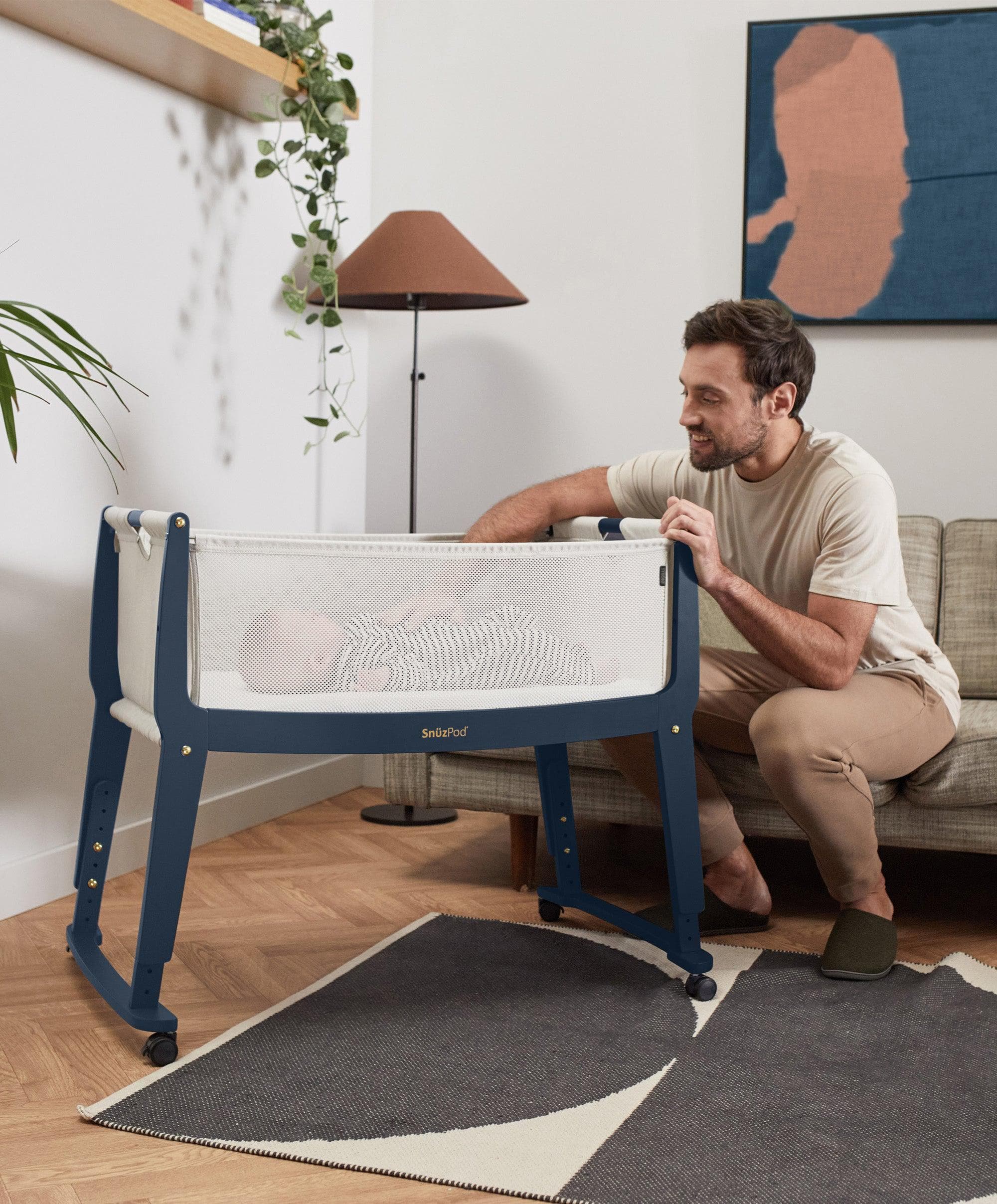 SnuzPod Studio Bedside Crib - London - Image 5