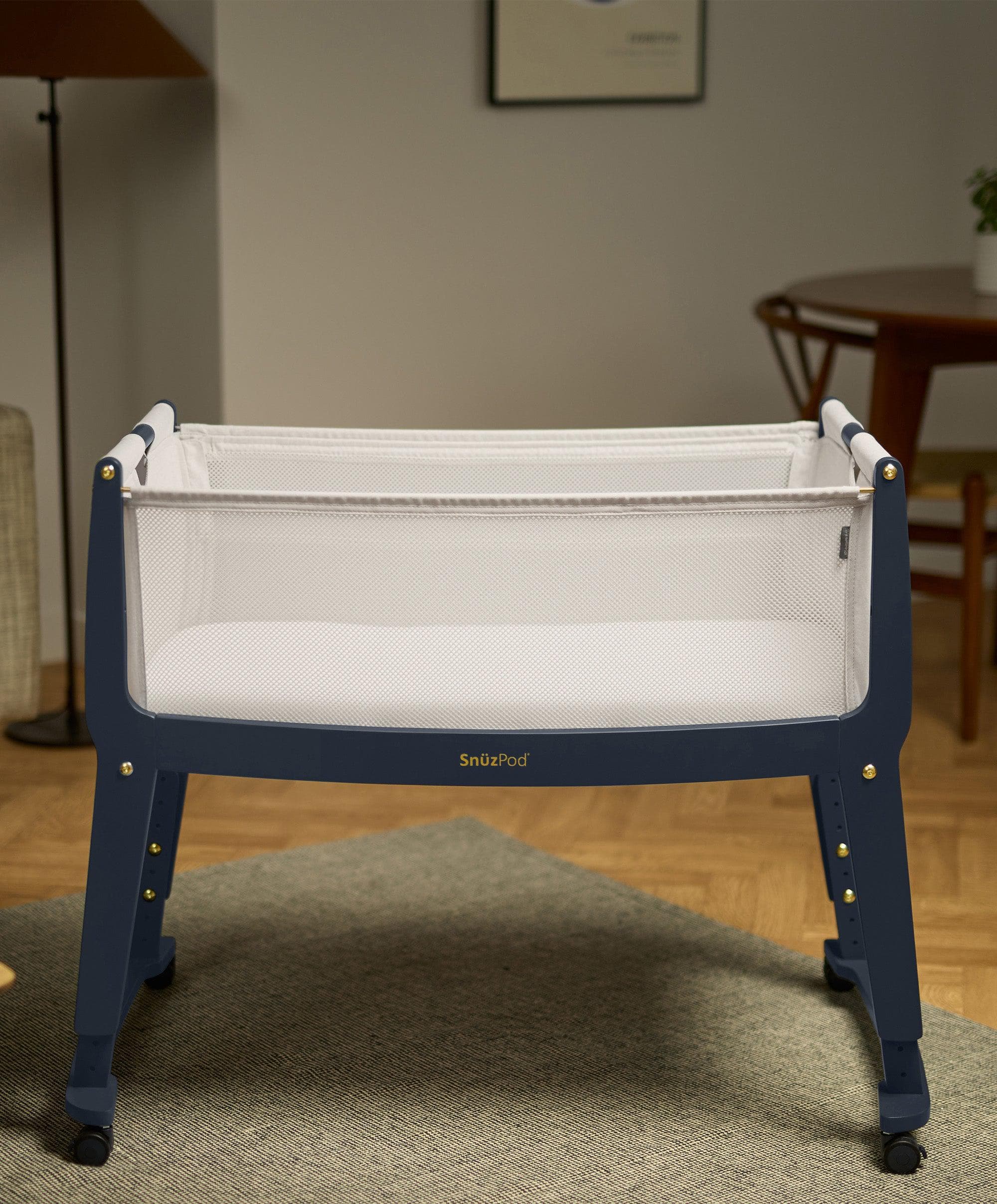 SnuzPod Studio Bedside Crib - London - Image 6