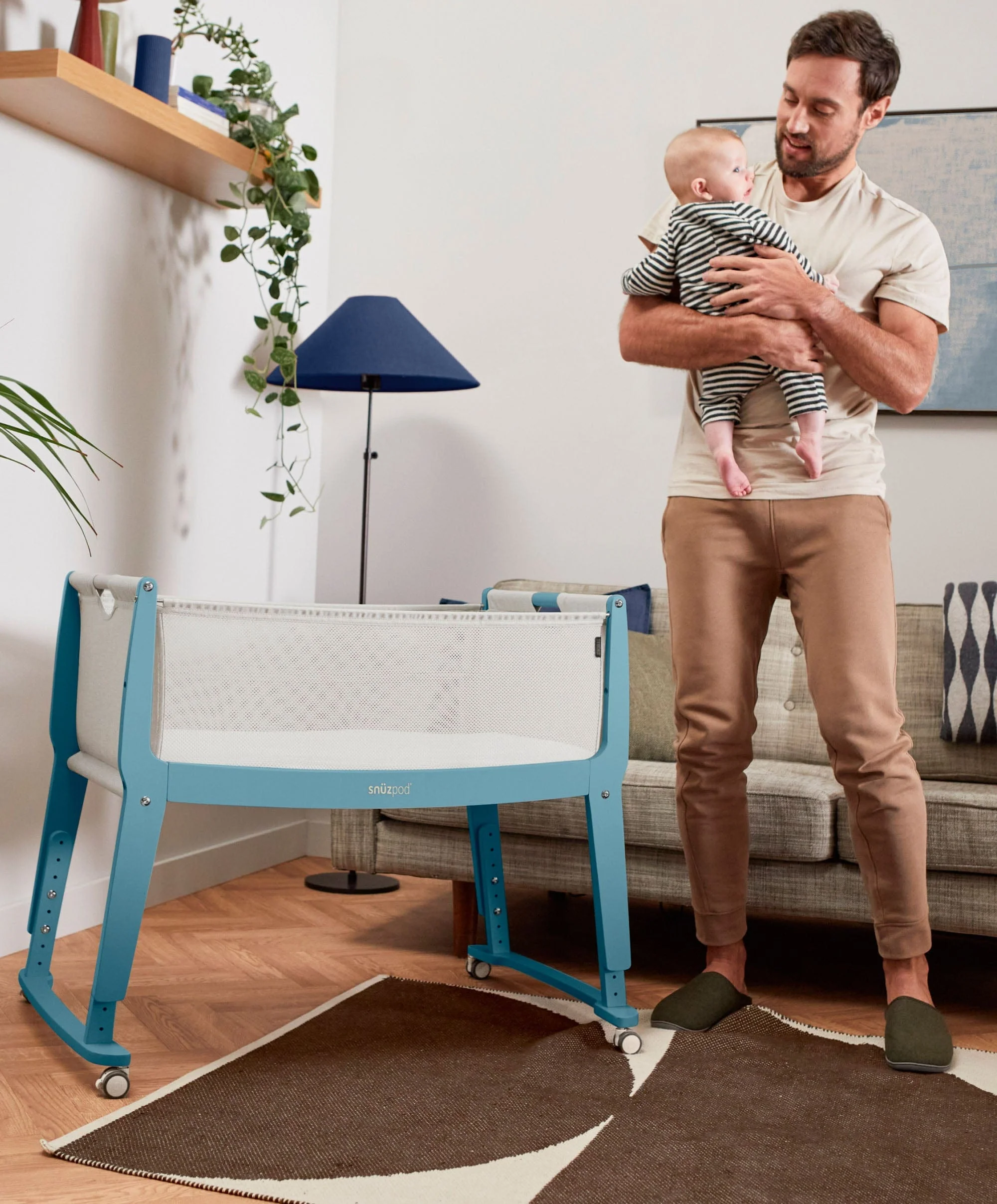 SnuzPod Studio Bedside Crib – Santorini Sky Blue - Image 4