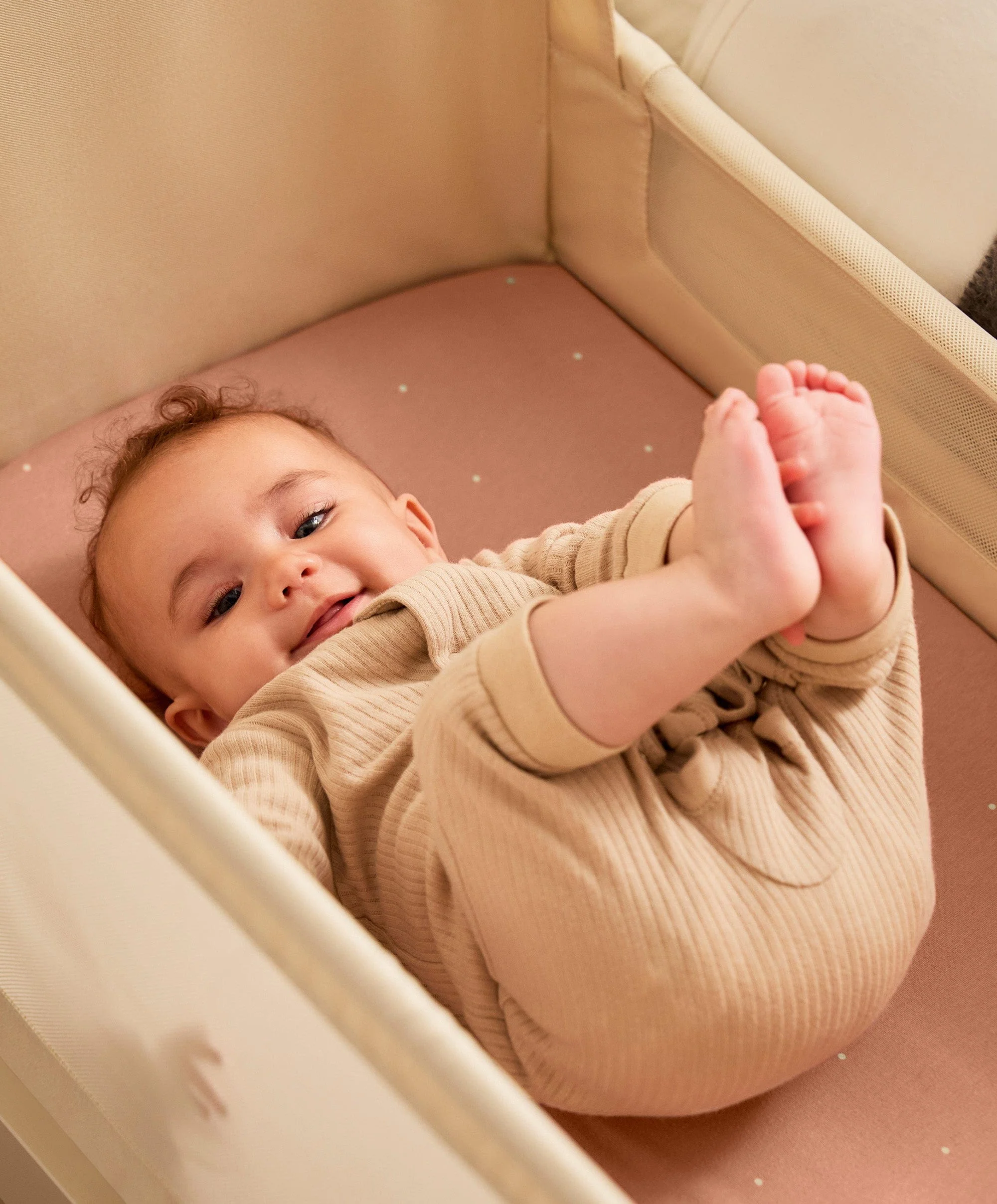 SnuzPod 5 Bedside Crib - Cashmere - Image 3