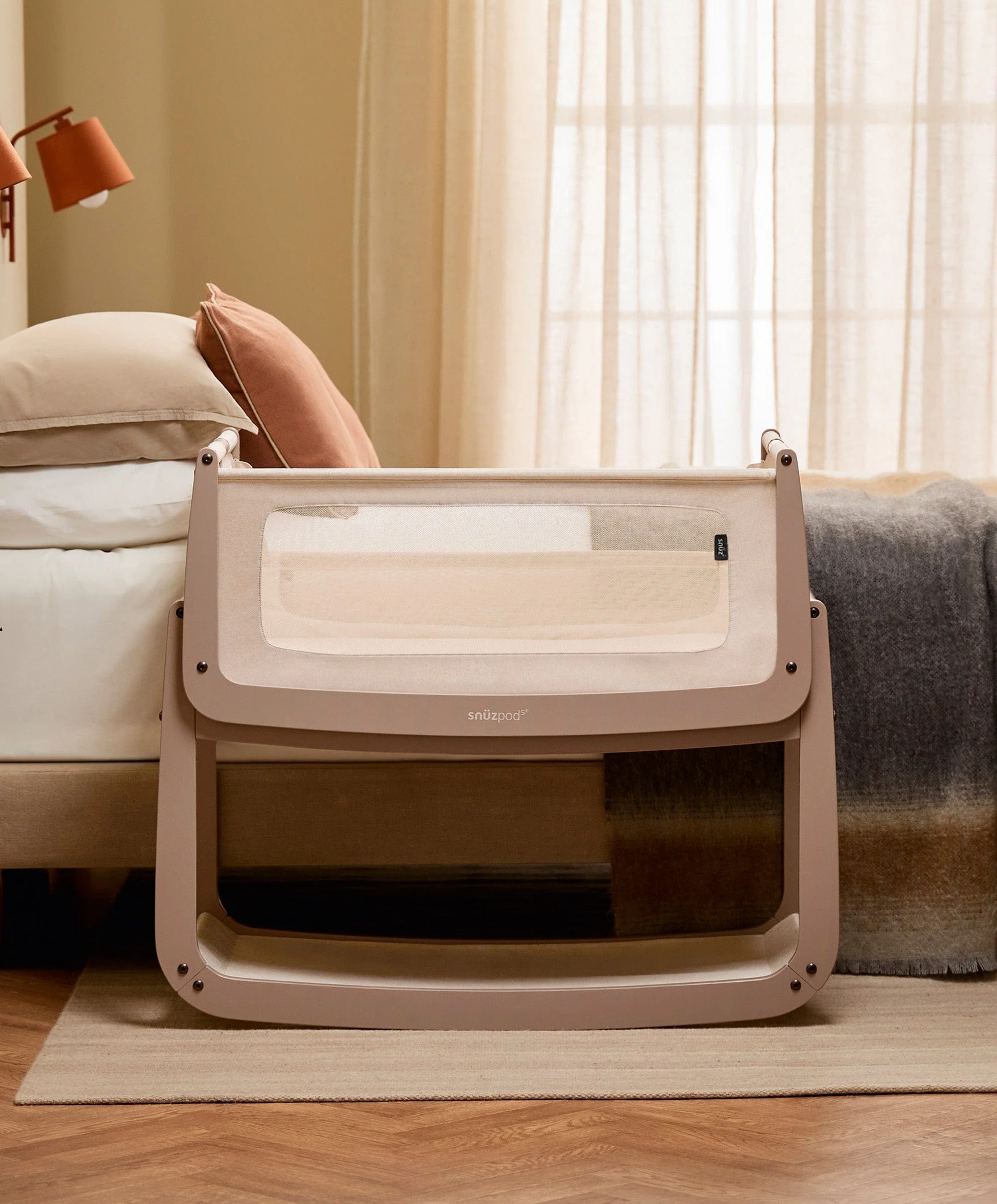 SnuzPod 5 Bedside Crib - Mocha