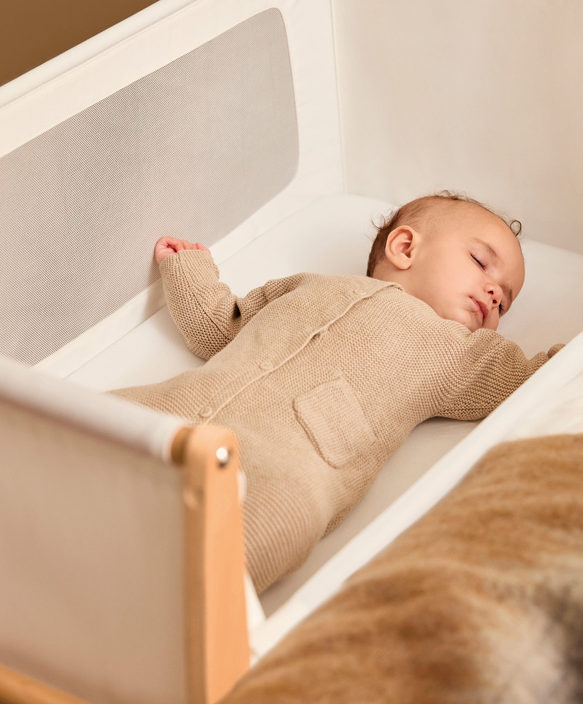 SnuzPod 5 Bedside Crib - Natural - Image 3