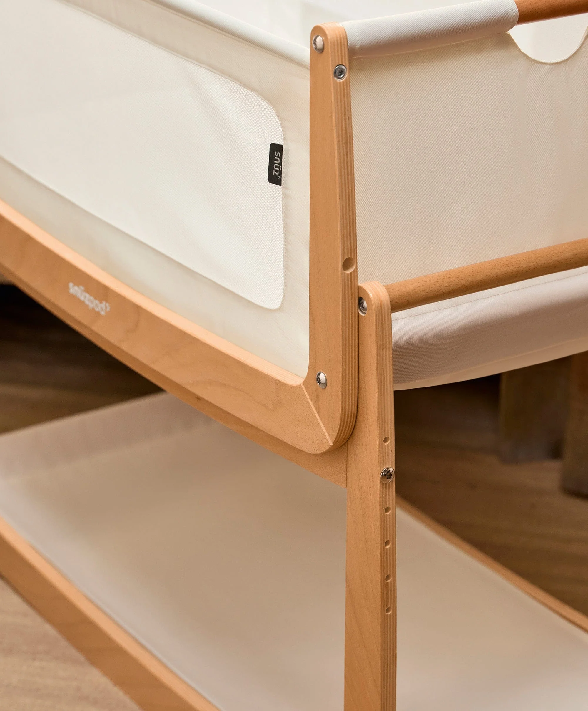 SnuzPod 5 Bedside Crib - Natural - Image 4