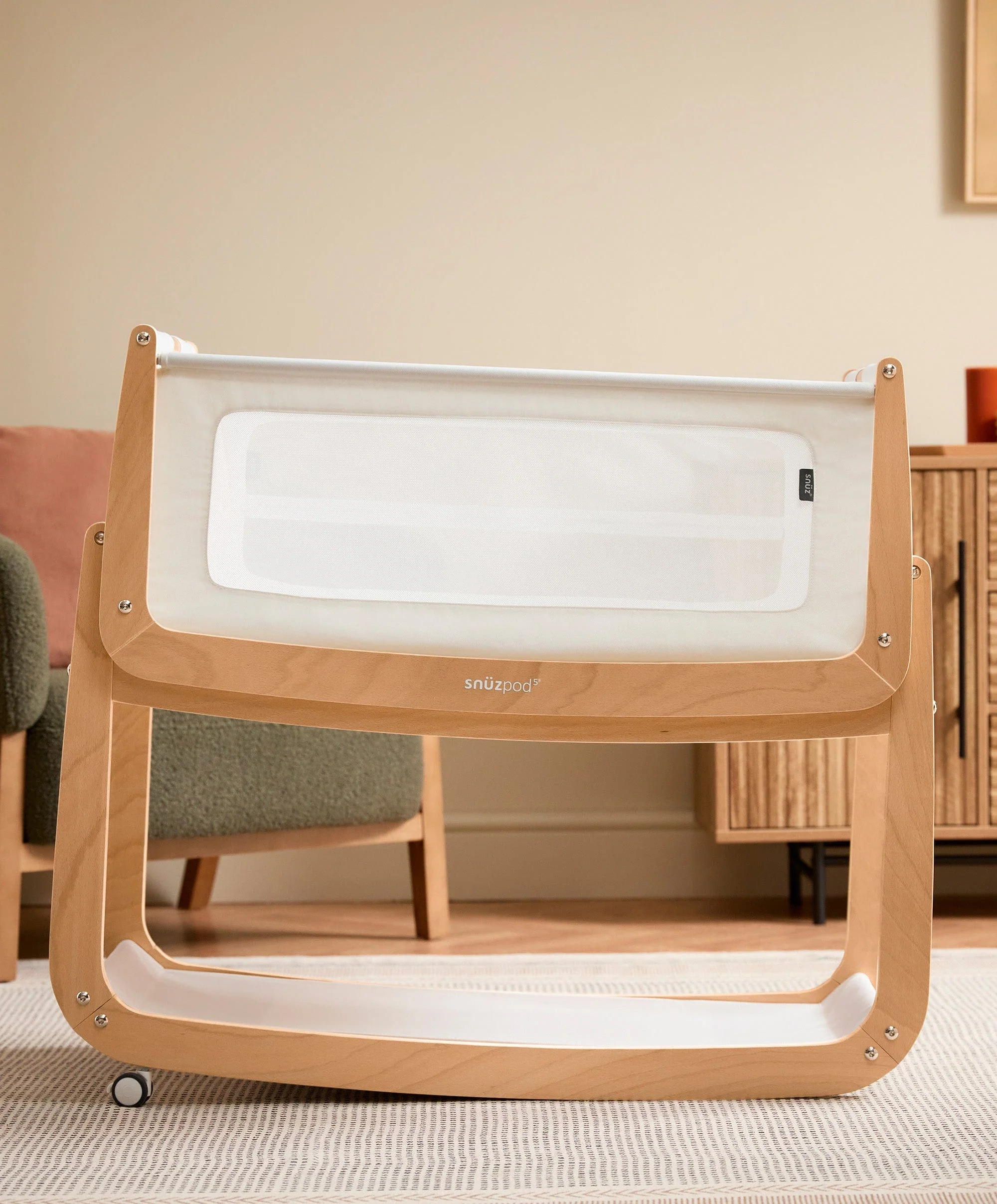 SnuzPod 5 Bedside Crib - Natural - Image 6