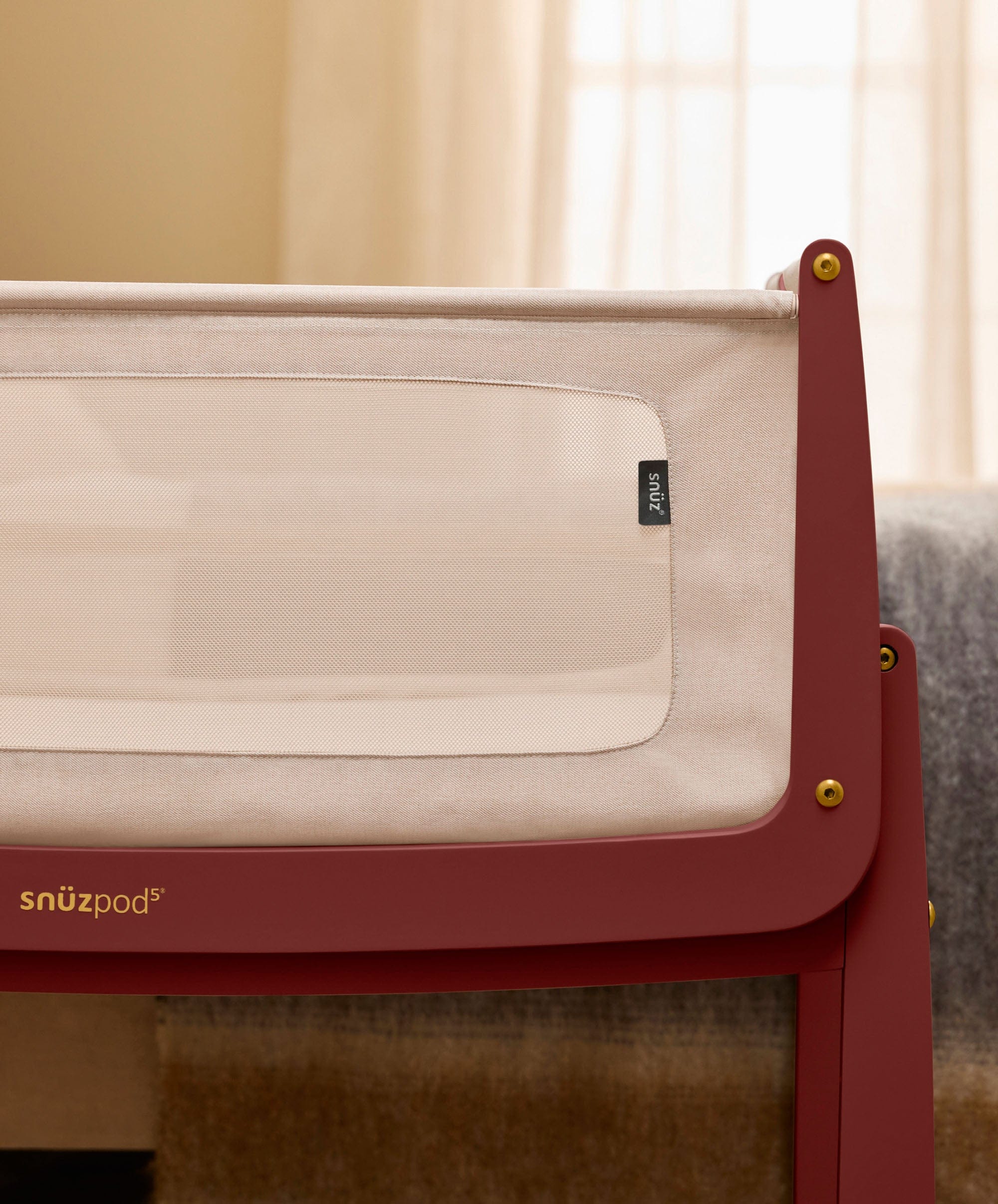 SnuzPod 5 Bedside Crib - Rouge - Image 3
