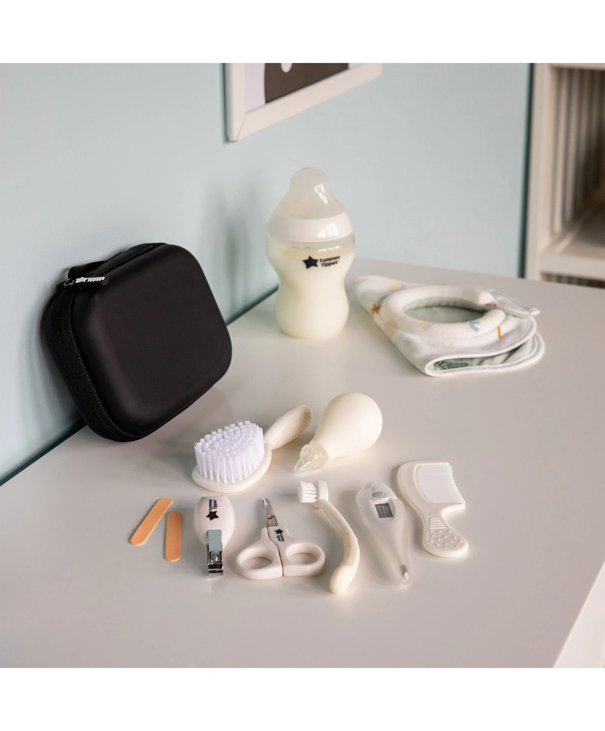 Tommee Tippee Closer to Nature Healthcare and Grooming Kit - Image 7