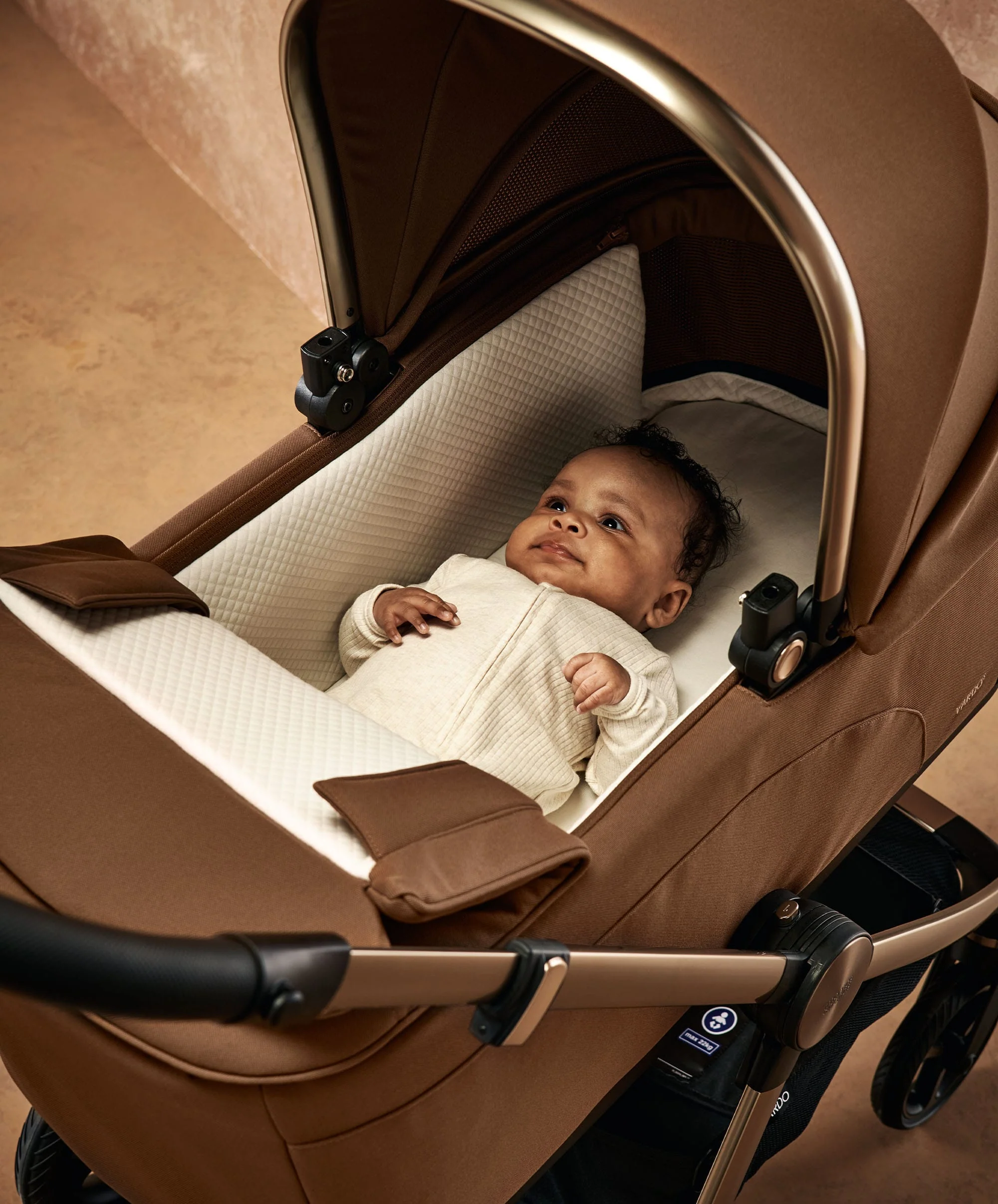 Vardo Carrycot - Nutmeg - Image 3